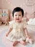 兰咖小熊（Lan Ka xiao xiong）兰咖小熊婴幼儿宝宝爬爬服外出服女孩洋气连衣裙宝宝公主裙子纱裙 栀子花开-法式蕾丝婴儿连衣裙 含帽子 66cm （0-6个月宝宝） 实拍图