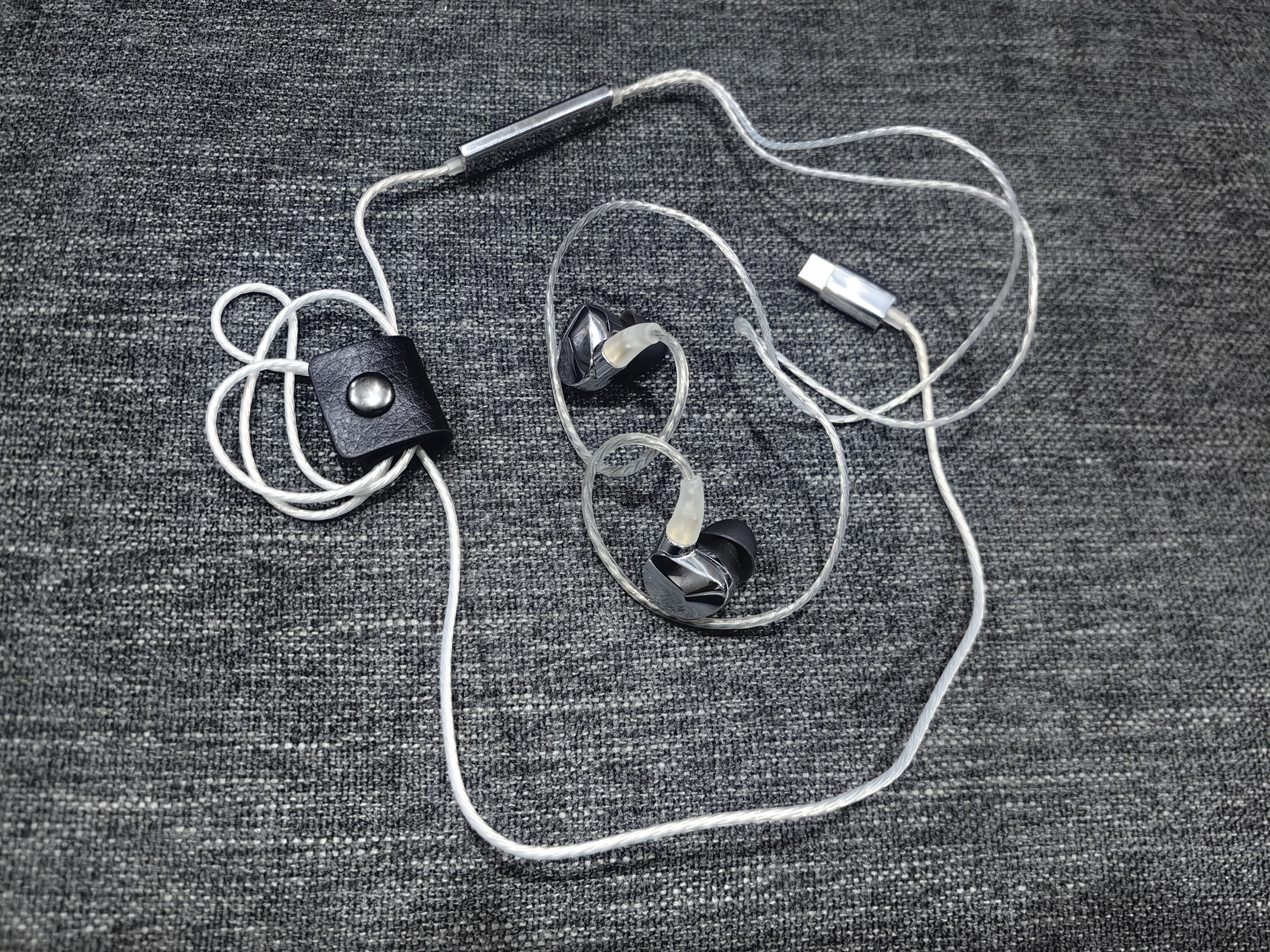 旷世NHB15高保真无损发烧HIFI音乐耳机 192KHz 解码耳放一体 入耳式 苹果手机耳机Type-C 银色 Tpye-C版 实拍图
