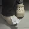 卡骆驰（CROCS）贝拉洞洞鞋沙滩鞋包头女鞋厚底拖鞋|210062 冬日白 -11S（含智必星） 35 (210mm) 实拍图