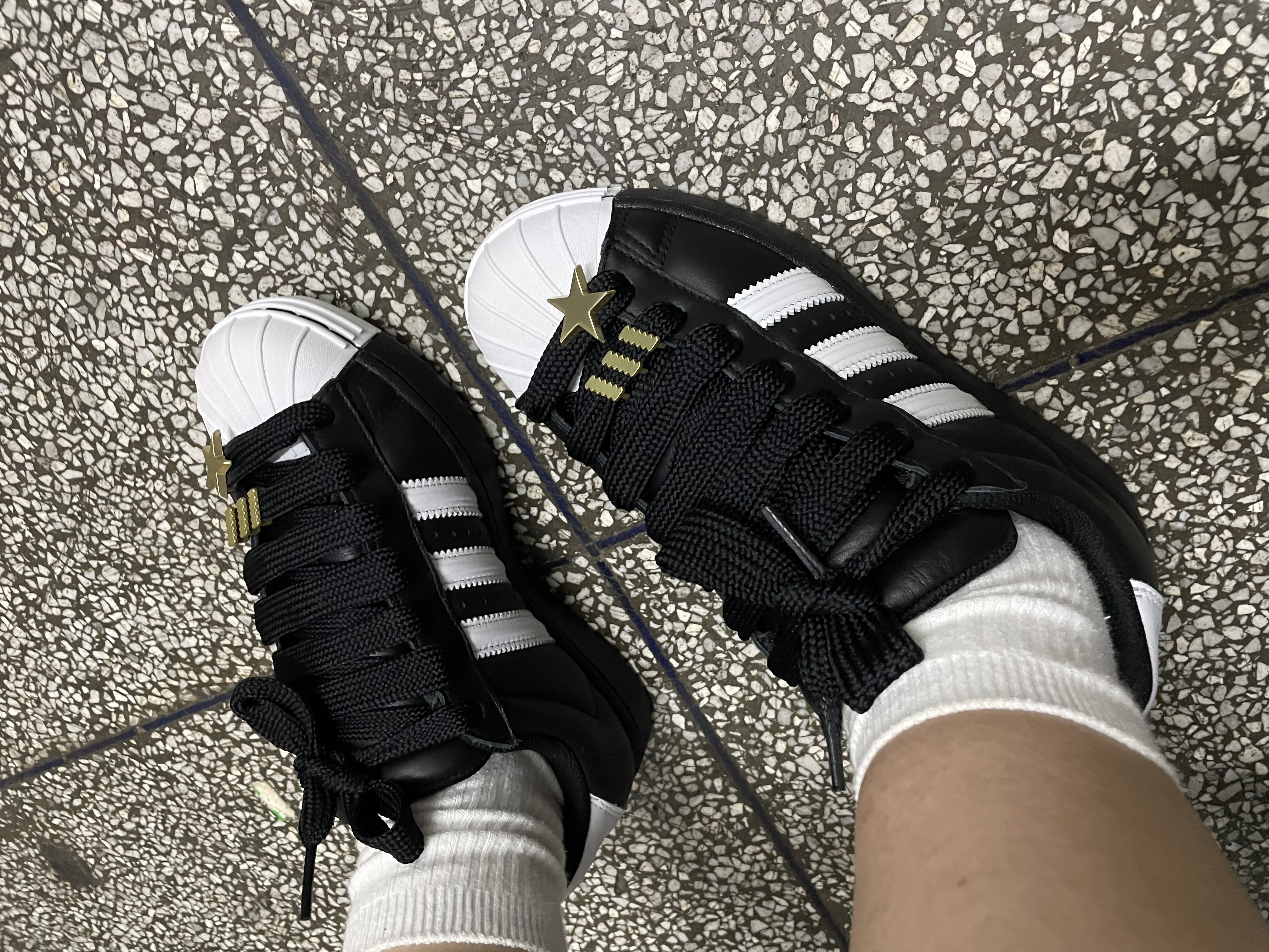 阿迪达斯（adidas）三叶草系列 女 SUPERSTAR ST W 休闲鞋 JR7444 黑色 38 实拍图
