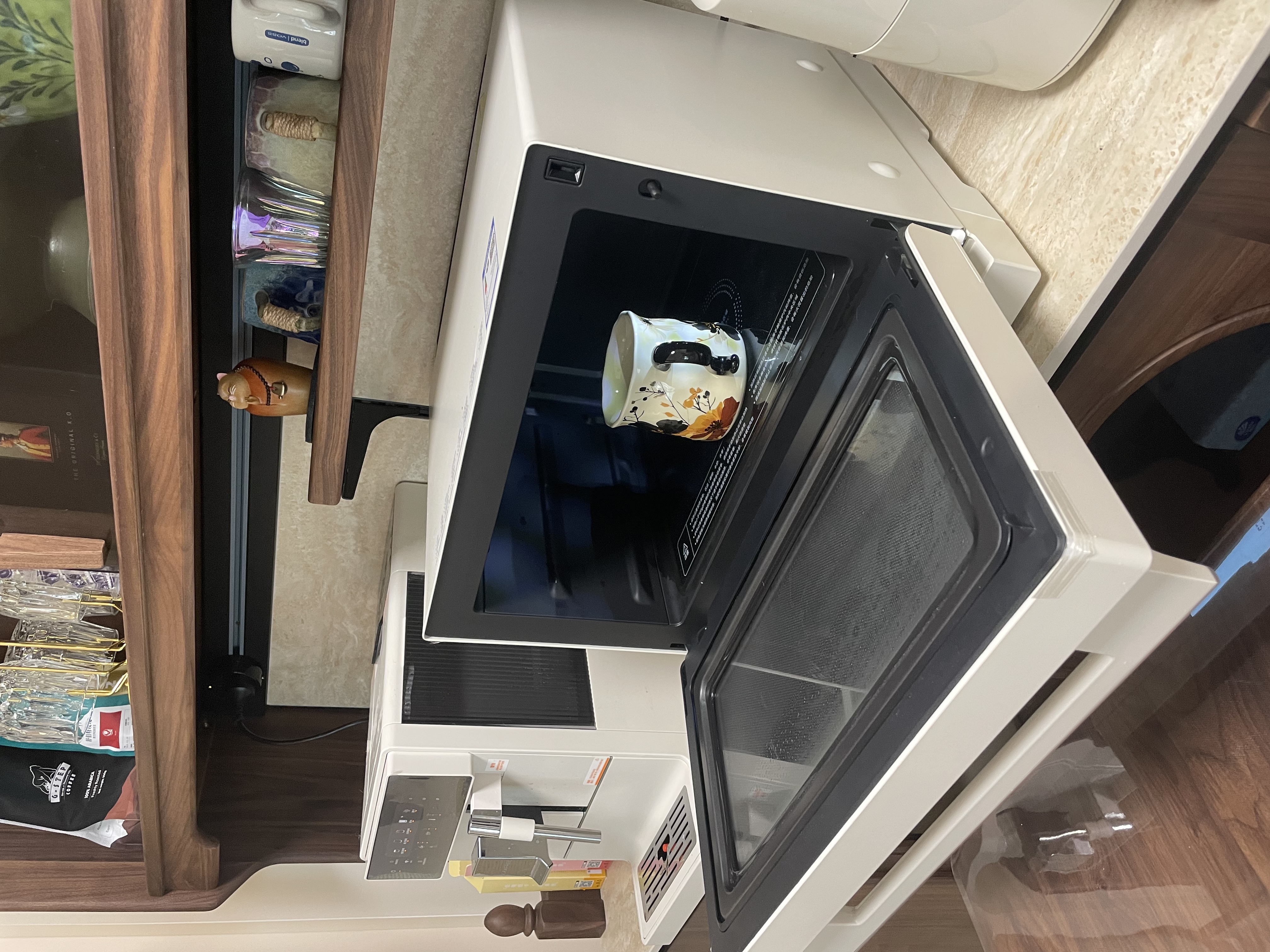 东芝（TOSHIBA）微烤一体机微波炉烤箱家用 东芝小奶椰特色石窑烤 20L ER-YR2211CNX 奶黄白 东芝小奶椰YR2211 实拍图