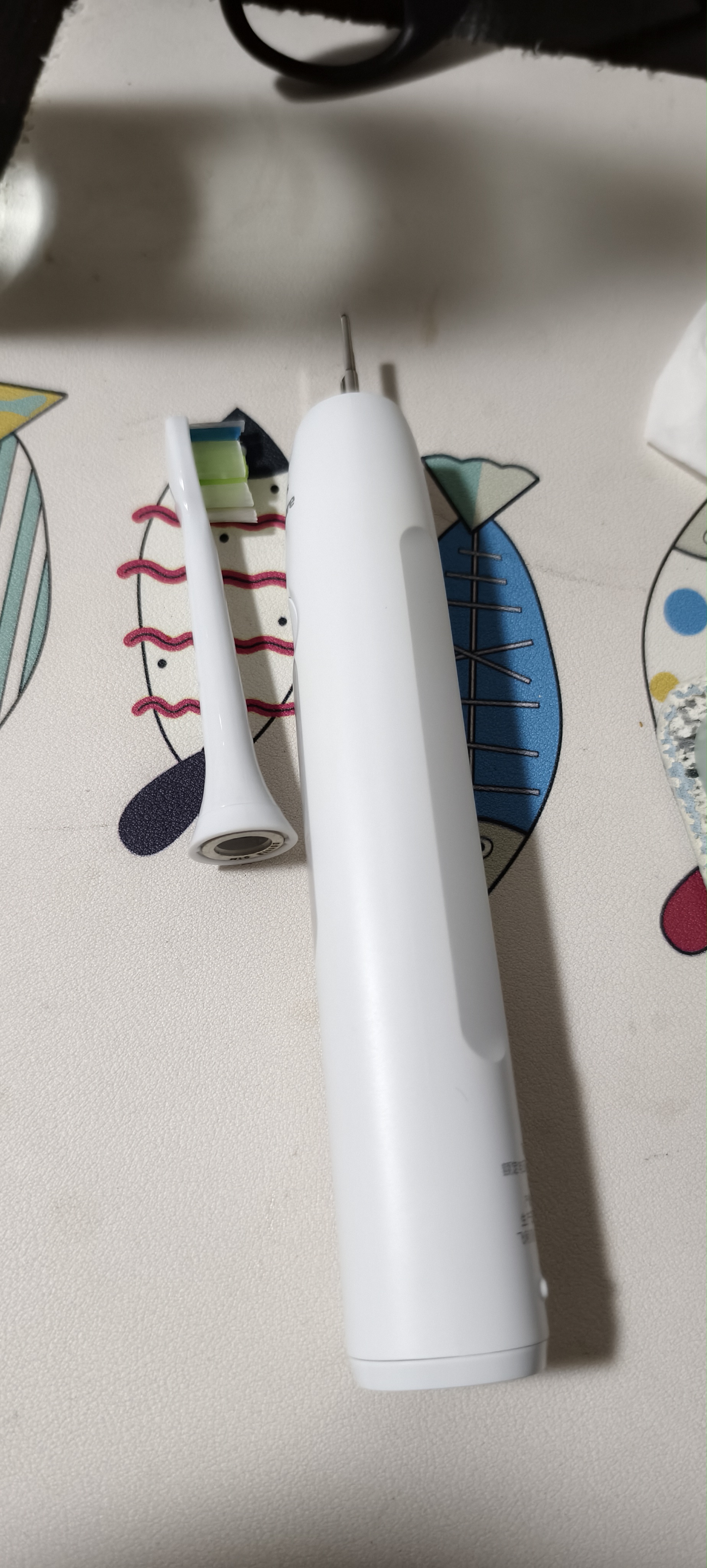 飞利浦（PHILIPS）电动牙刷HX6730升级款成人声波震动充电式牙刷5种智能清洁护龈模式 送男友送女友送父母 生日礼物 钻石3系 白色 【60天续航】 实拍图