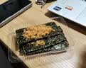 来伊份肉松海苔脆 夹心海苔片脆紫菜儿童宝宝零食休闲即食小吃20g*5袋 实拍图