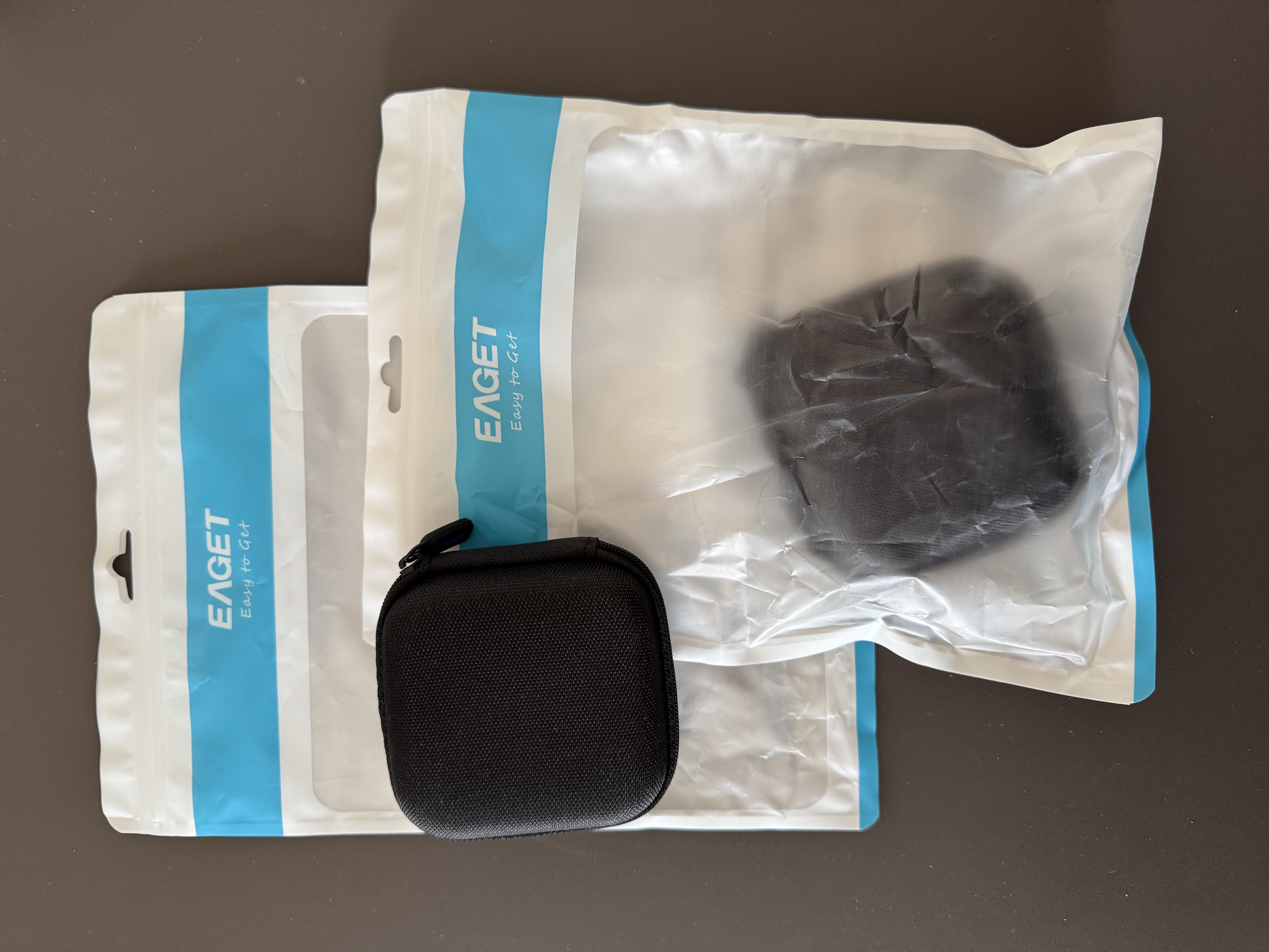 忆捷耳机收纳包适用于2230磁吸硬盘读卡器收纳包数据线U盘手机耳机便携式防震小巧保护套EB004 实拍图