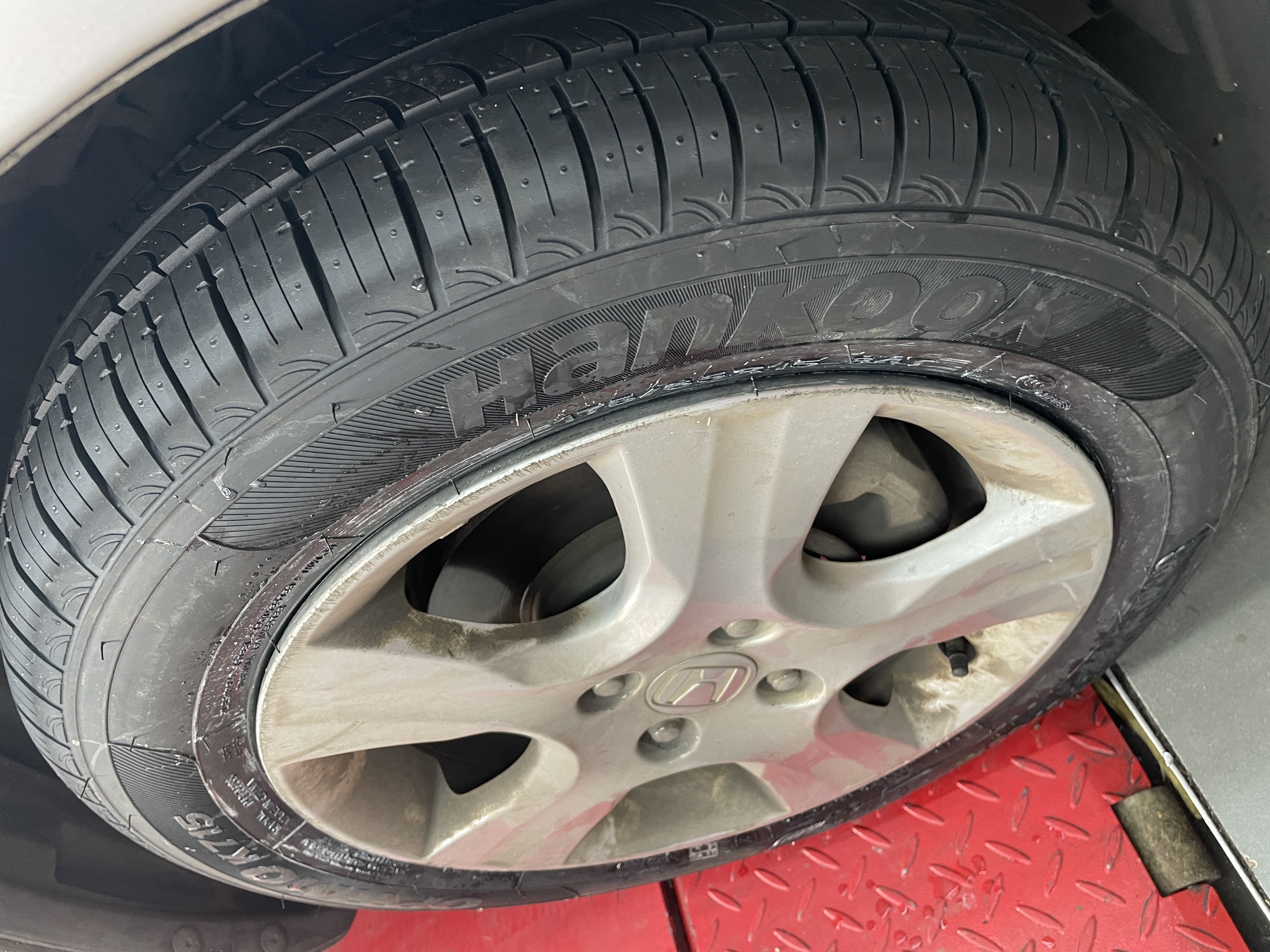 韩泰（Hankook）汽车轮胎 175/65R15 84T K715 原配本田飞度/锋范 适配夏利N7 实拍图