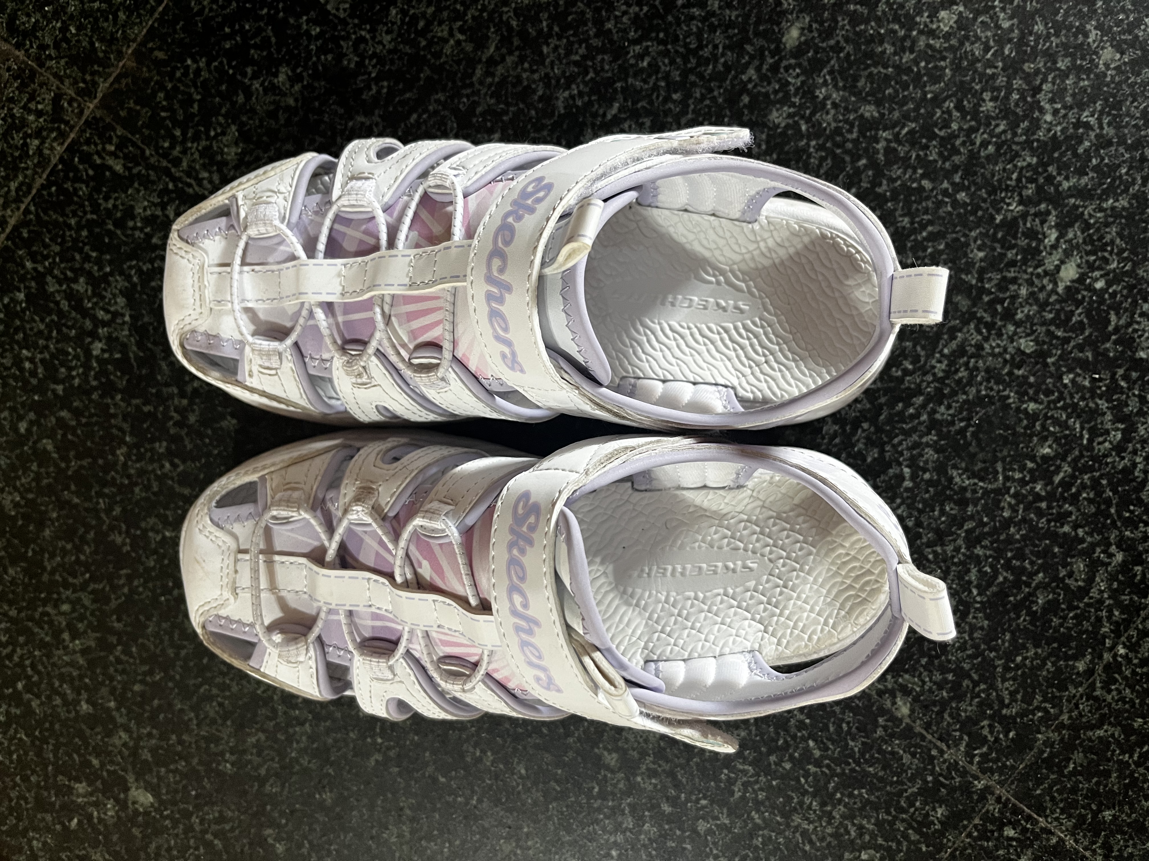 Skechers斯凯奇夏季童鞋女童凉鞋包头护脚透气魔术贴沙滩鞋公主鞋302721L 实拍图