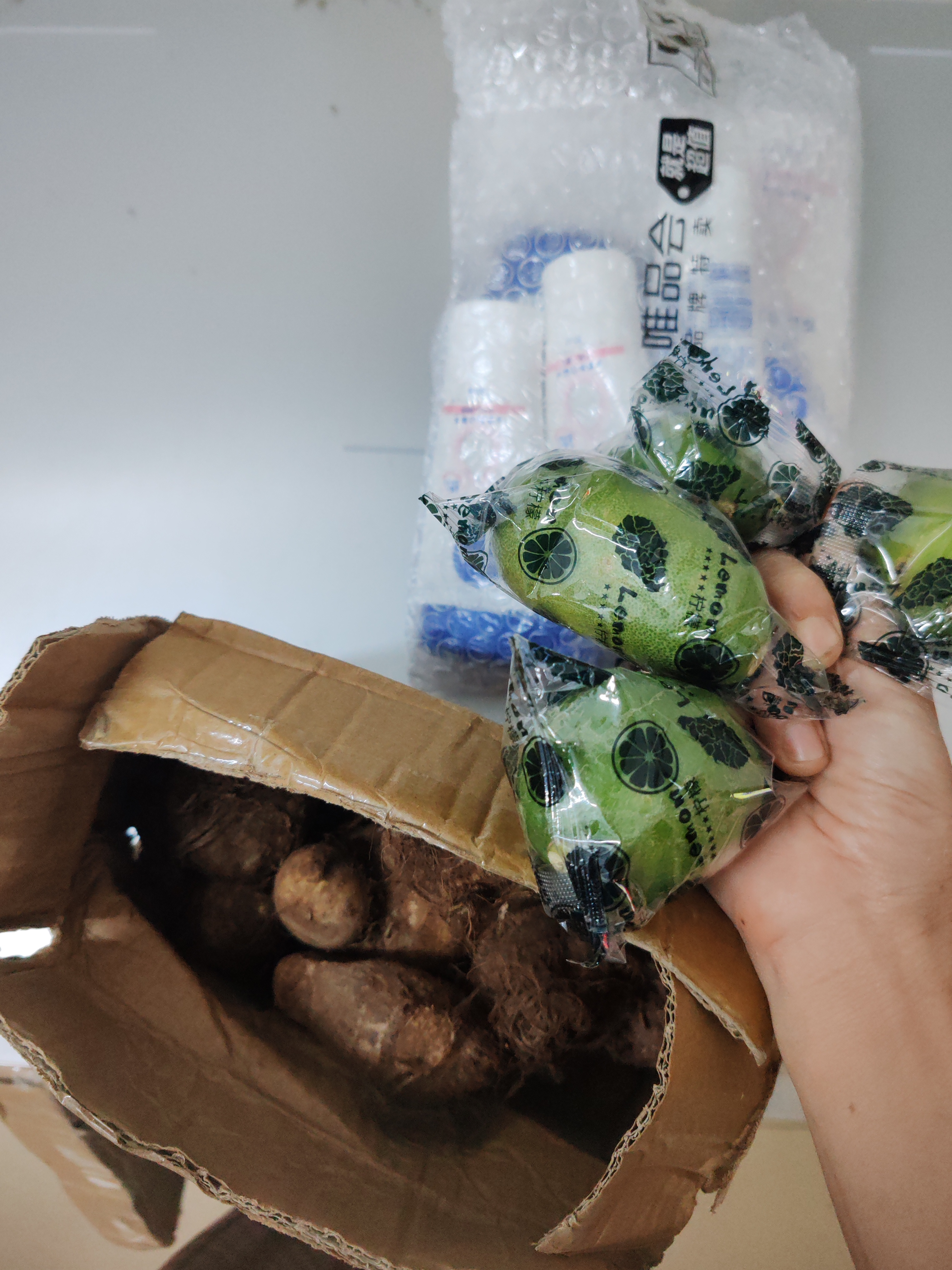 村下佬海南无籽香水柠檬新鲜现摘现发青柠檬暴打柠檬茶奶茶店推荐 海南无籽香水柠檬-单果80g 中果：2粒单果净重80克+ 实拍图