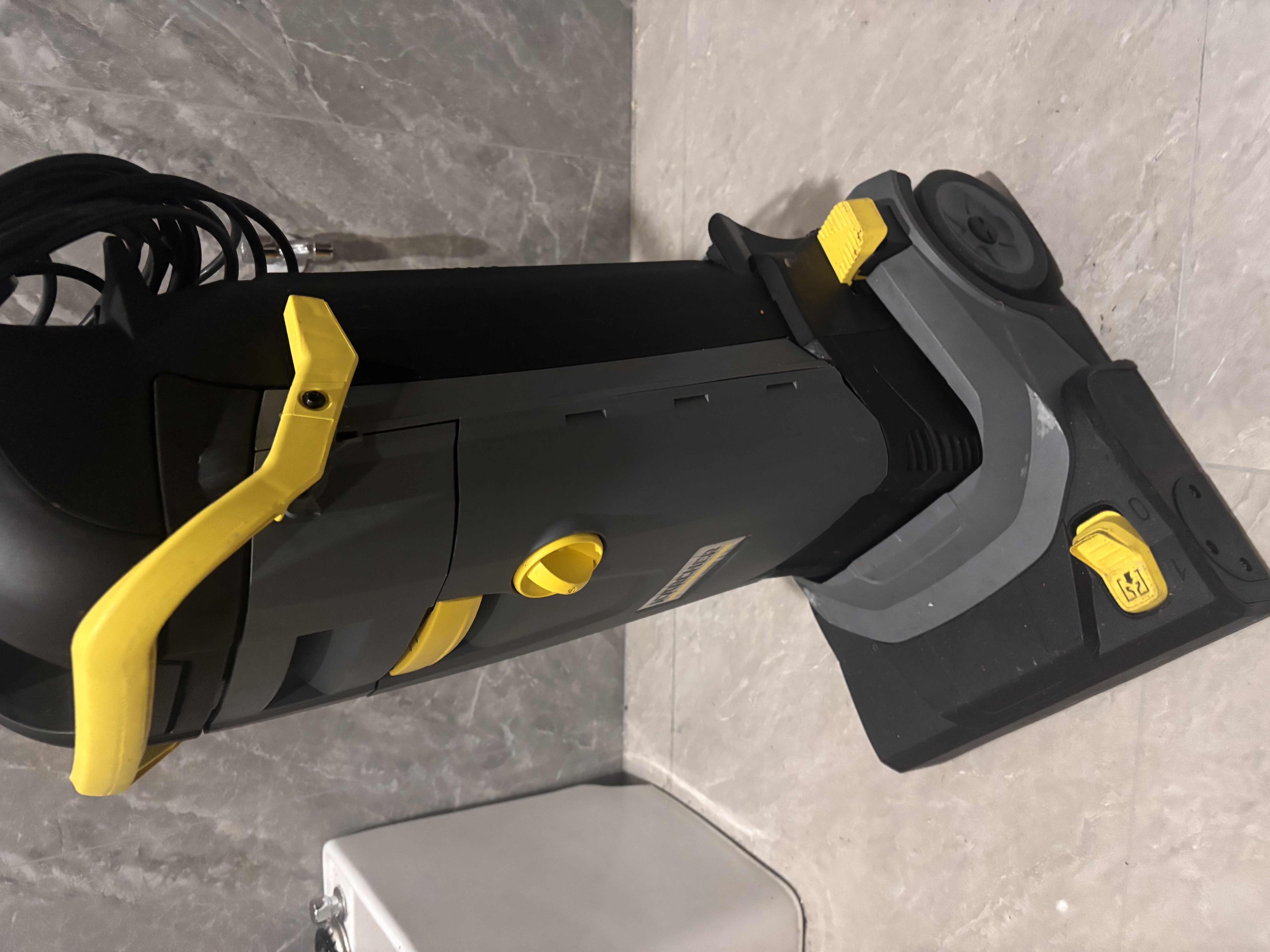 KARCHER德国卡赫 进口洗地机大面积清洁商用物业小型手推式洗拖一体扫地机 BR30/4C 实拍图
