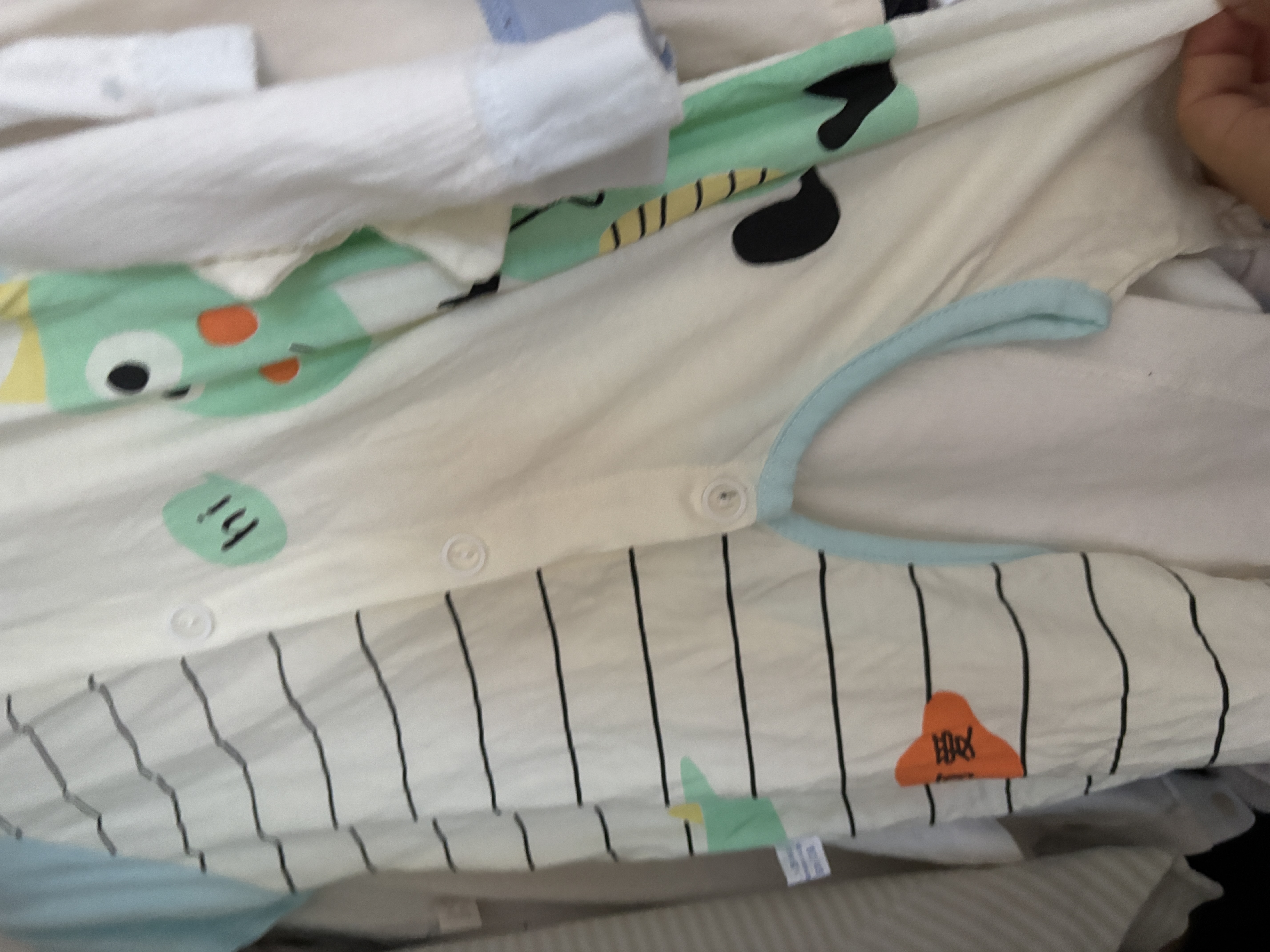 缤丽猫 婴儿连体衣夏季宝宝新生儿衣服纯棉短袖哈衣爬服空调服薄款夏装 短袖连体衣-条纹恐龙淡青 80cm 实拍图