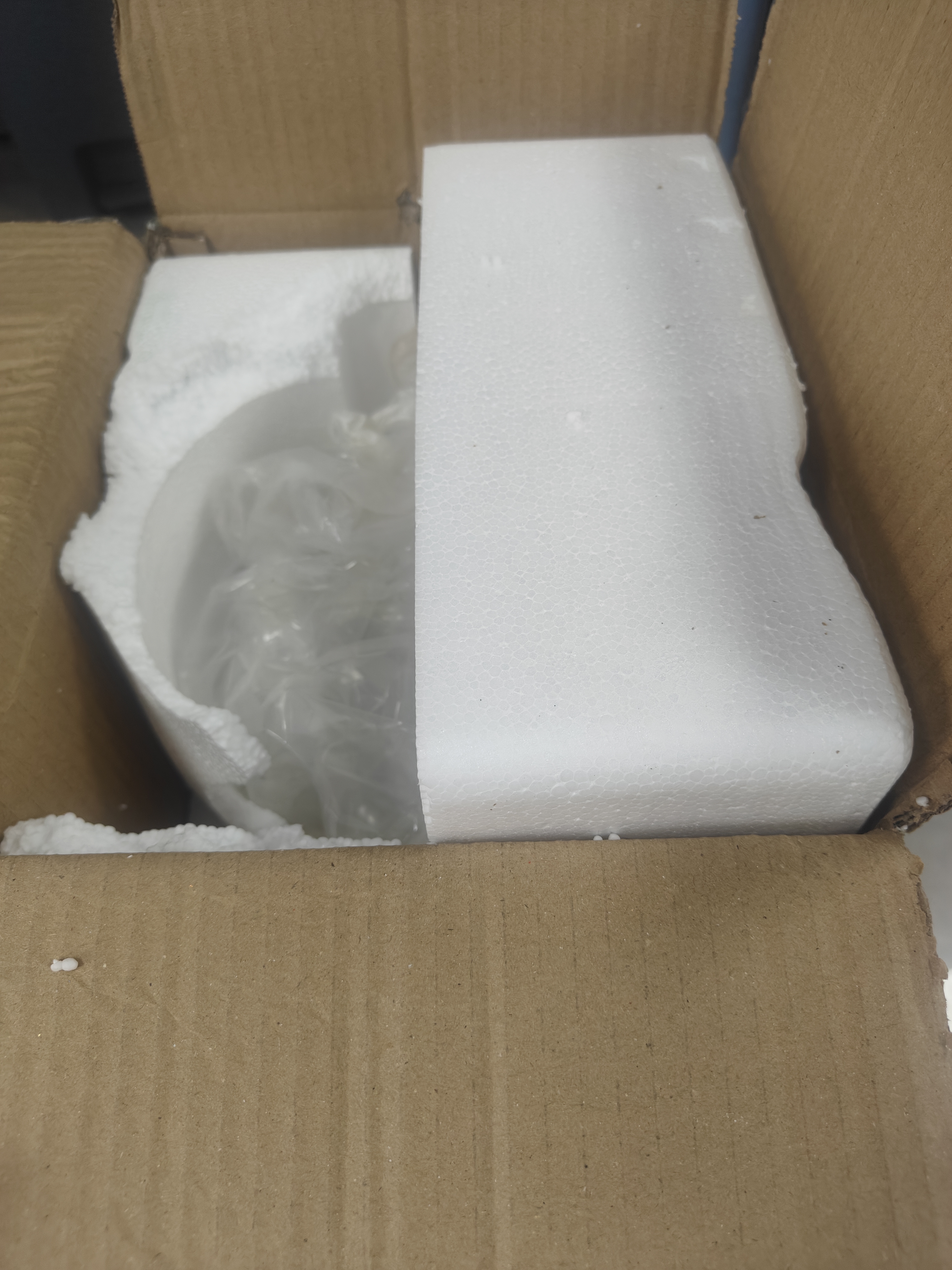 熊太太家商两用打粉研磨机中药材三七粉碎机电动磨粉机细腻小型钢磨 1500克大容量 【卡扣款】304不锈钢+铜电机+加硬加厚钢刀 实拍图