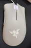 雷蛇（Razer）炼狱蝰蛇标准版有线鼠标 人体工学  电竞游戏 右手通用型 吃鸡/LOL/CS GO游戏鼠标 白色 实拍图