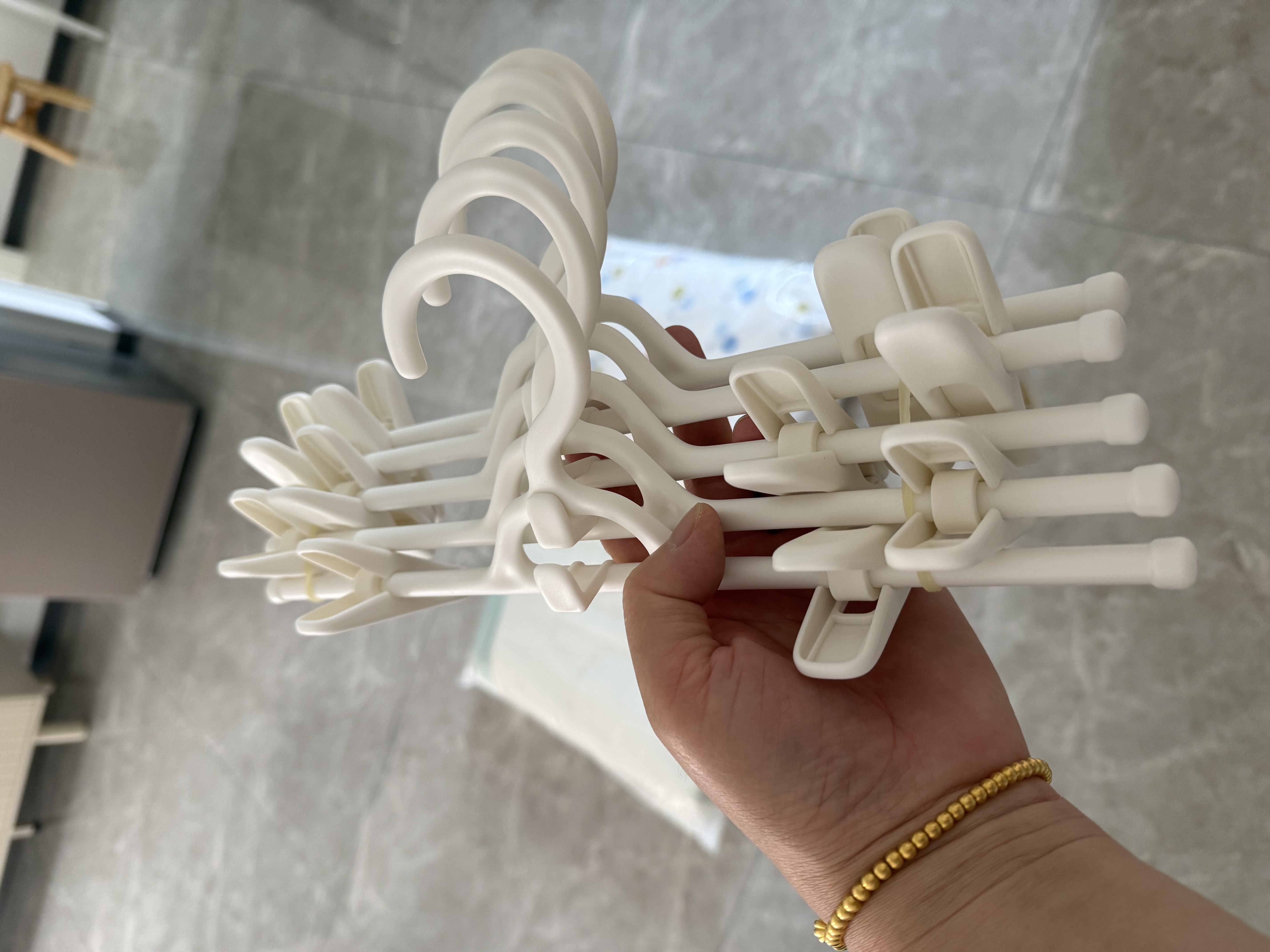 懒角落晾衣架裤架裤夹子无痕防滑伸缩可叠加挂裤子宿舍收纳内衣裙夹5个 实拍图