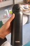 膳魔师（THERMOS）保温杯不锈钢水杯儿童男女士杯子车载水杯女神节礼物定制团购JNL 亮黑色 500ml 实拍图
