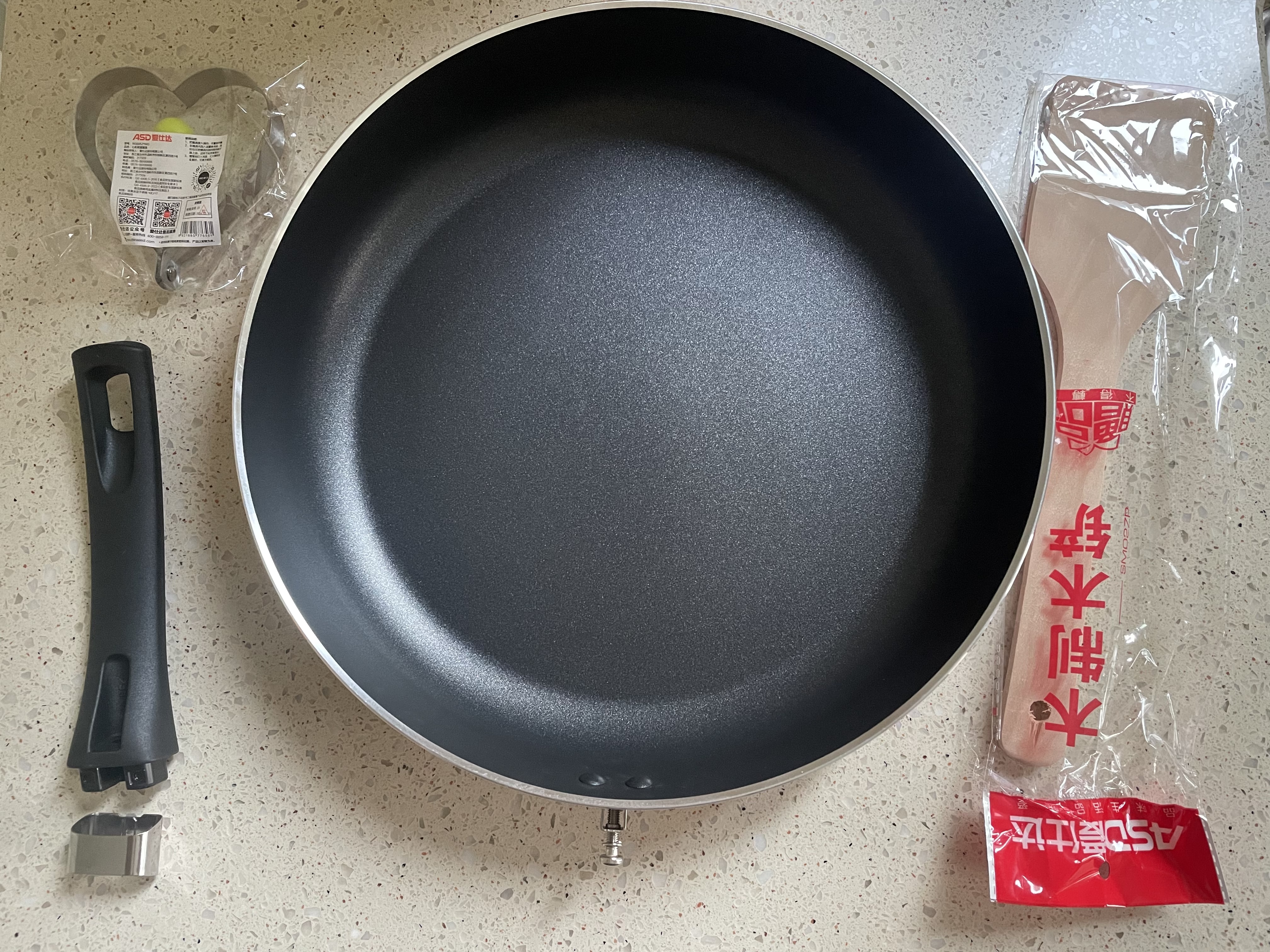 爱仕达（ASD）煎锅不粘锅平底锅厨房家用早餐牛排煎蛋锅少油烟煎锅 30cm 无盖 明火电磁通用 实拍图