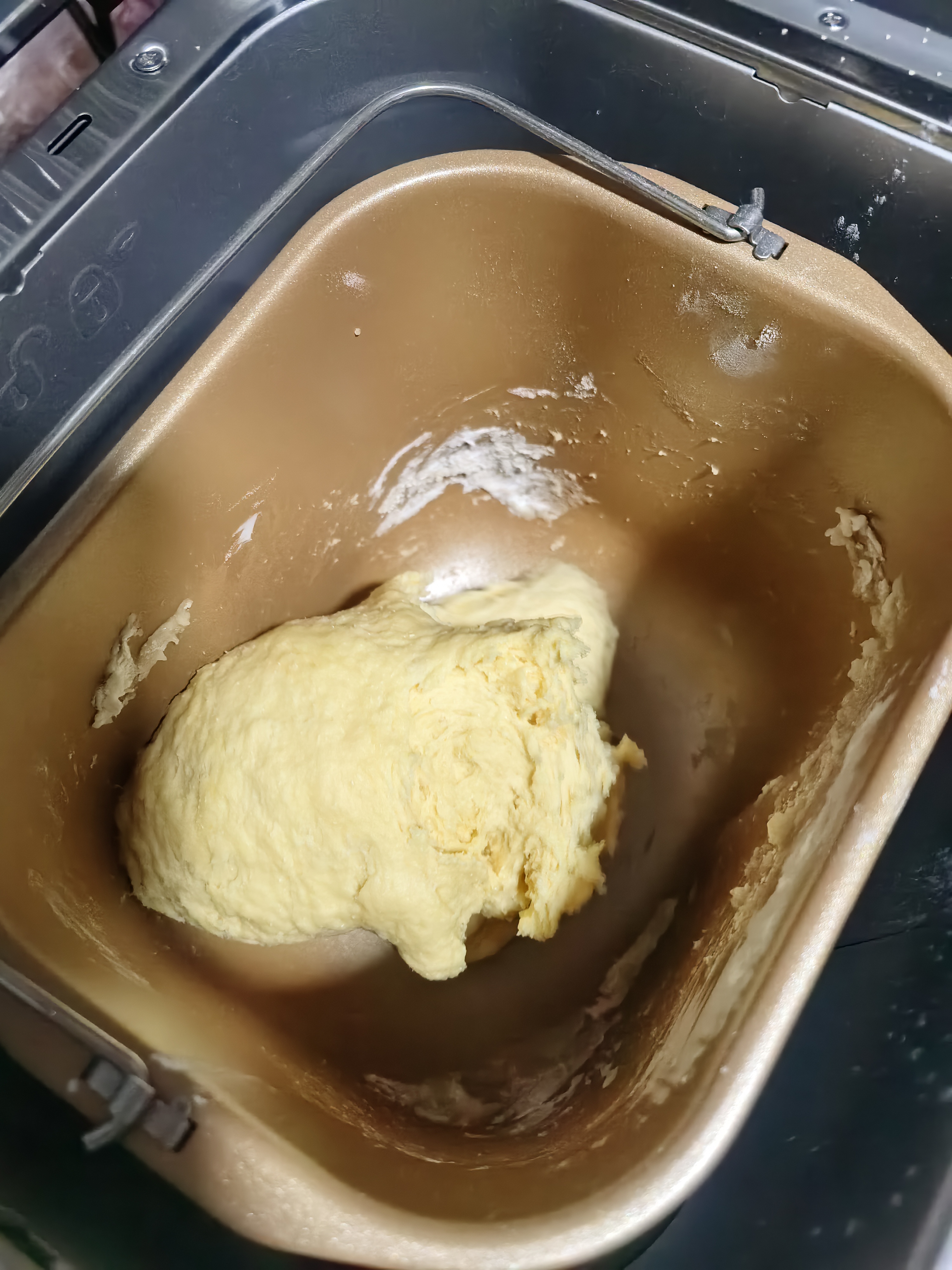 东菱（Donlim）面包机全自动烤面包和面机冰淇淋机家用 多功能和面机可预约自动撒料 DL-4705送礼推荐 【套装】单机钛金灰+冰淇淋桶 实拍图