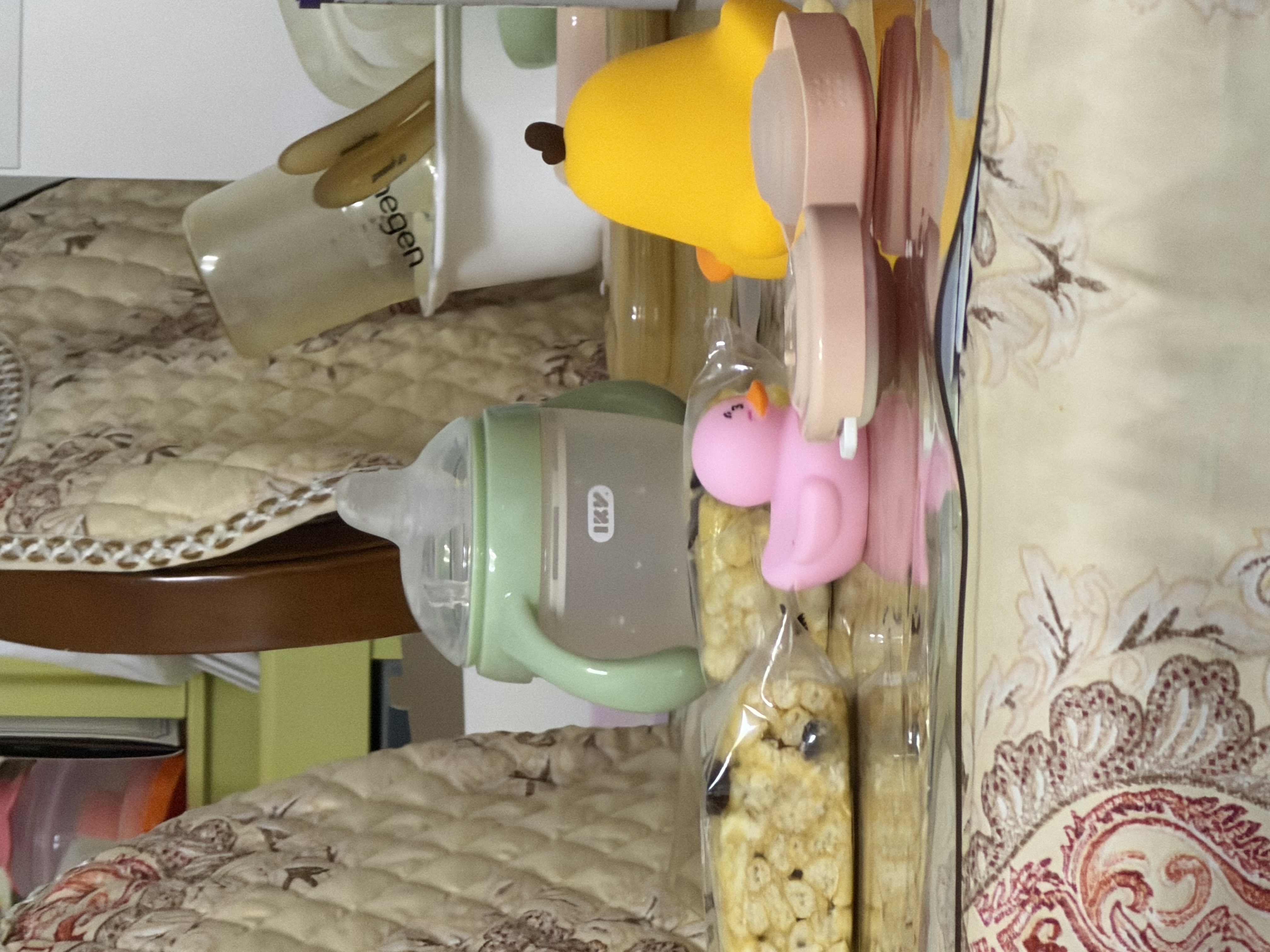 babycare陶瓷辅食剪刀便携外带宝宝食物剪儿童辅食刀具 粉饭盒 实拍图