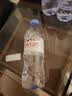 依云（evian）法国原装进口 依云天然矿泉水饮用水  整箱装弱碱性天然山泉水 【英文版】500ml*24 塑料瓶 实拍图