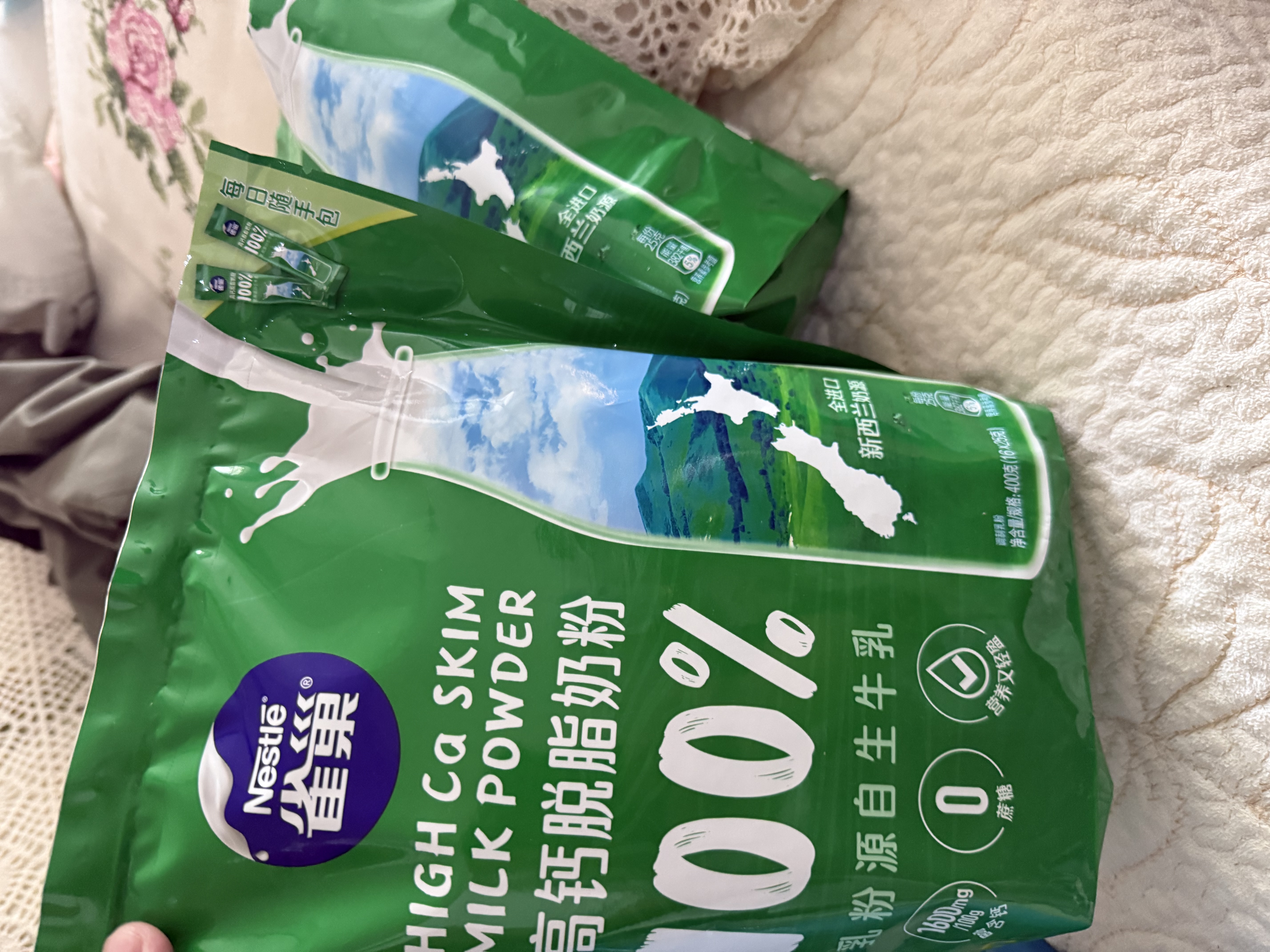 雀巢（Nestle）新西兰脱脂奶粉成人400g+高钙营养奶粉袋装400g全家营养冲泡早餐 实拍图