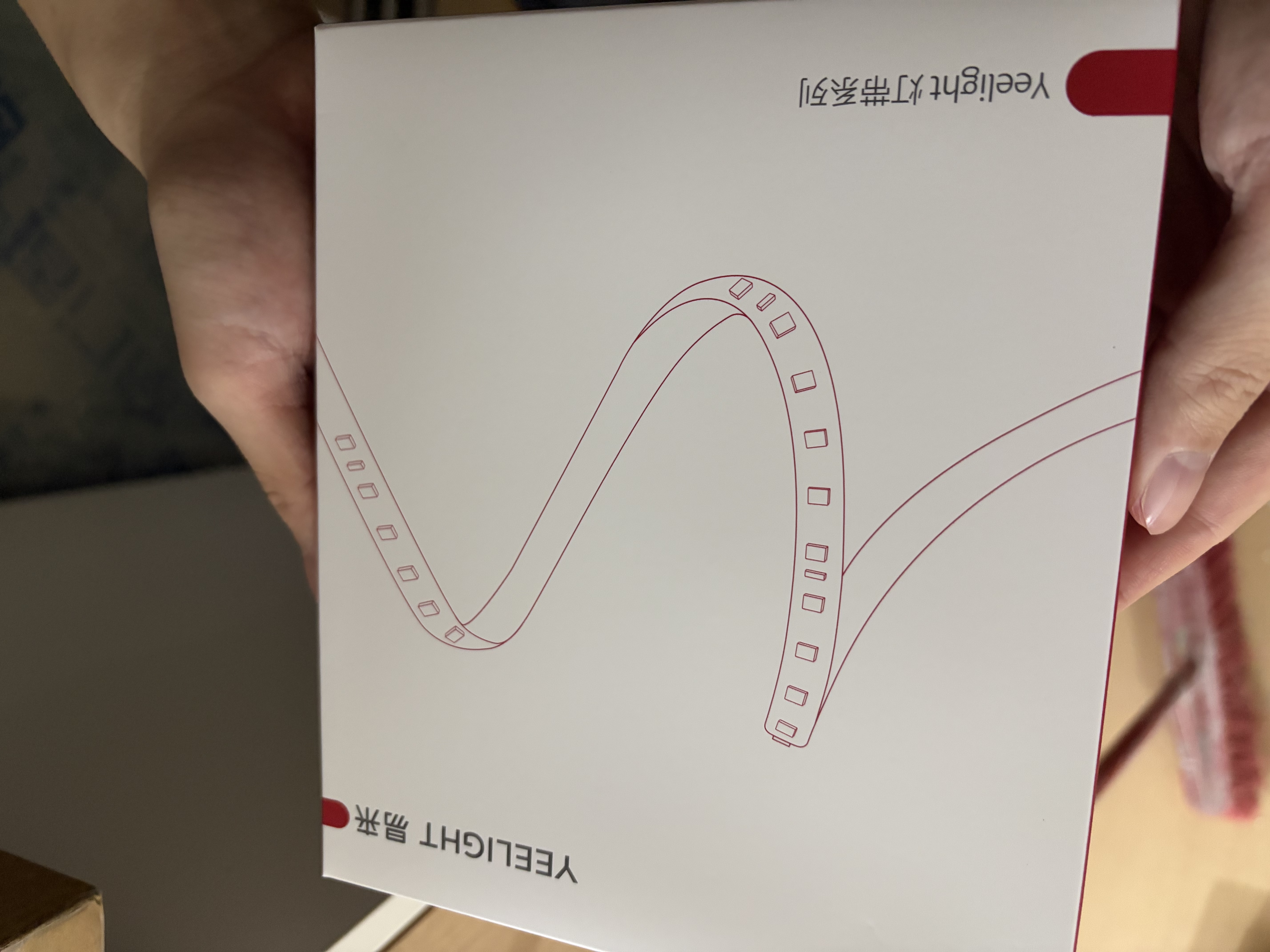 Yeelight易来智能led低压灯带L2可拼接超亮氛围色温可调语音控制低压灯带 智能COB款7W【5米-Ra97显色】无极调光调色 实拍图