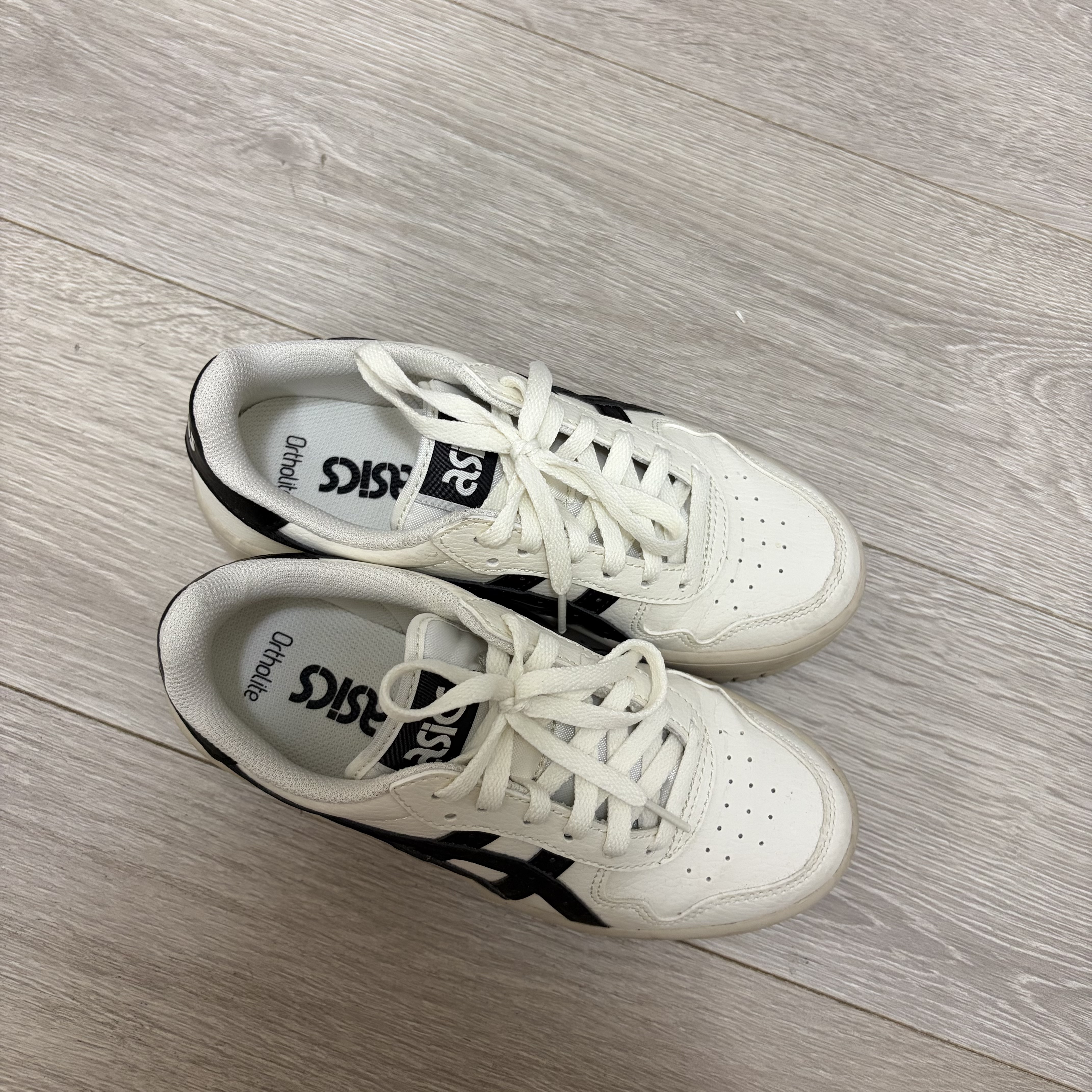 亚瑟士ASICS运动休闲鞋女鞋百搭情侣时尚厚底板鞋 JAPAN S PF 米白色/黑色 35.5 实拍图