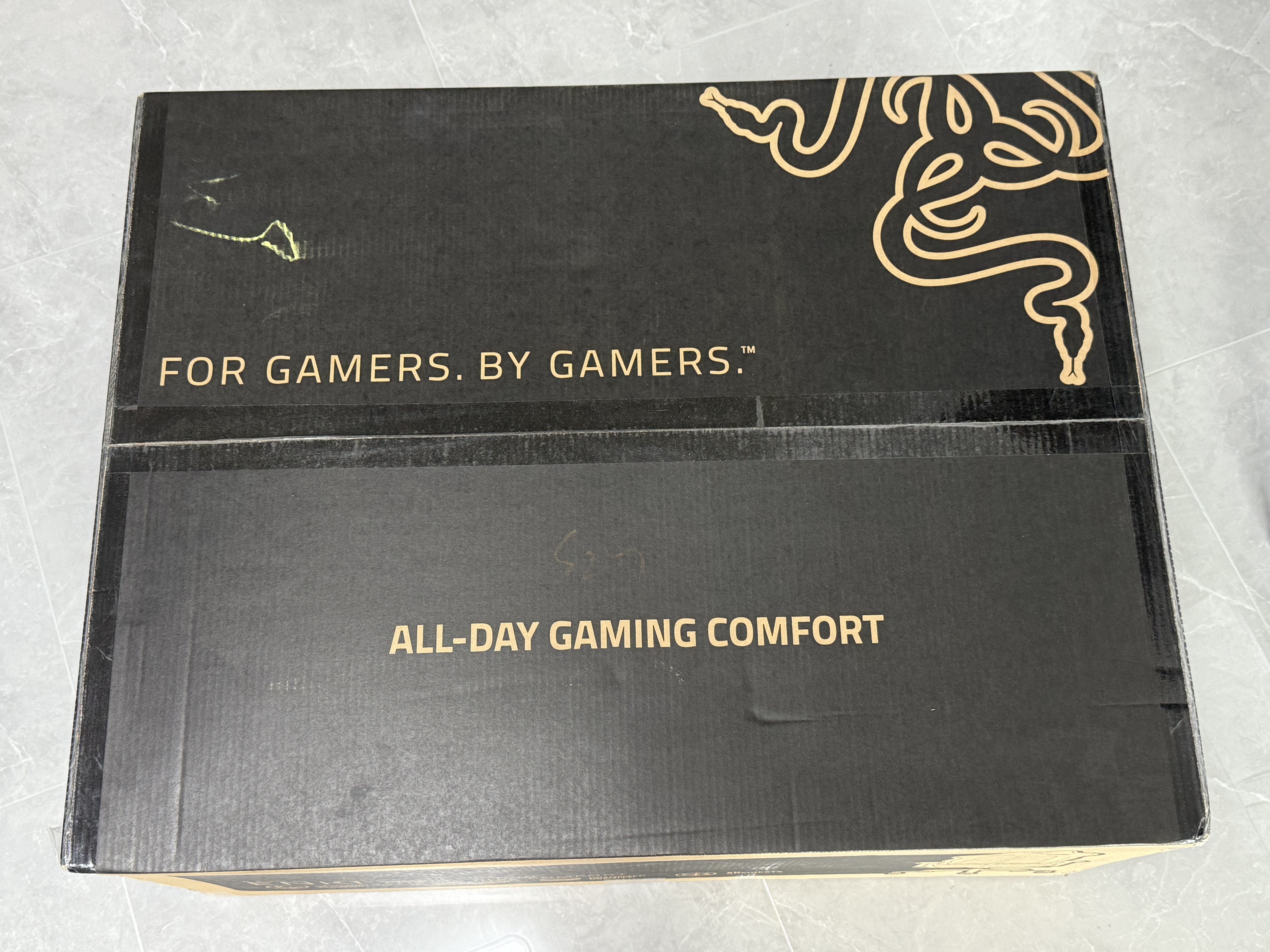 雷蛇（Razer）水神电竞椅 电脑游戏舒适人体工学椅子 记忆棉头枕 4D扶手 绿色 实拍图