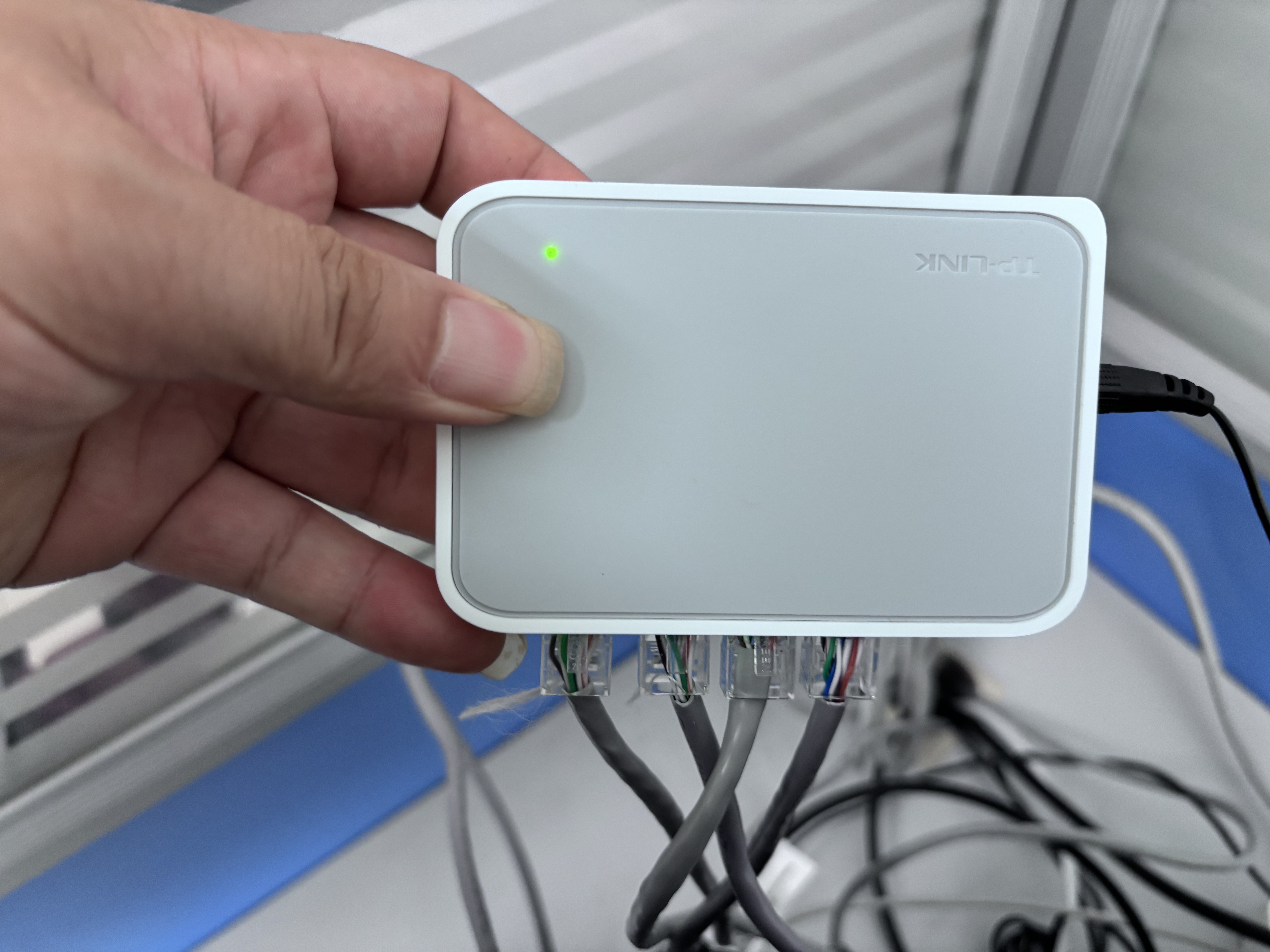 普联（TP-LINK） 5口百兆4口交换机 监控网络网线分线器 家用宿舍分流器 TL-SF1005+ 实拍图