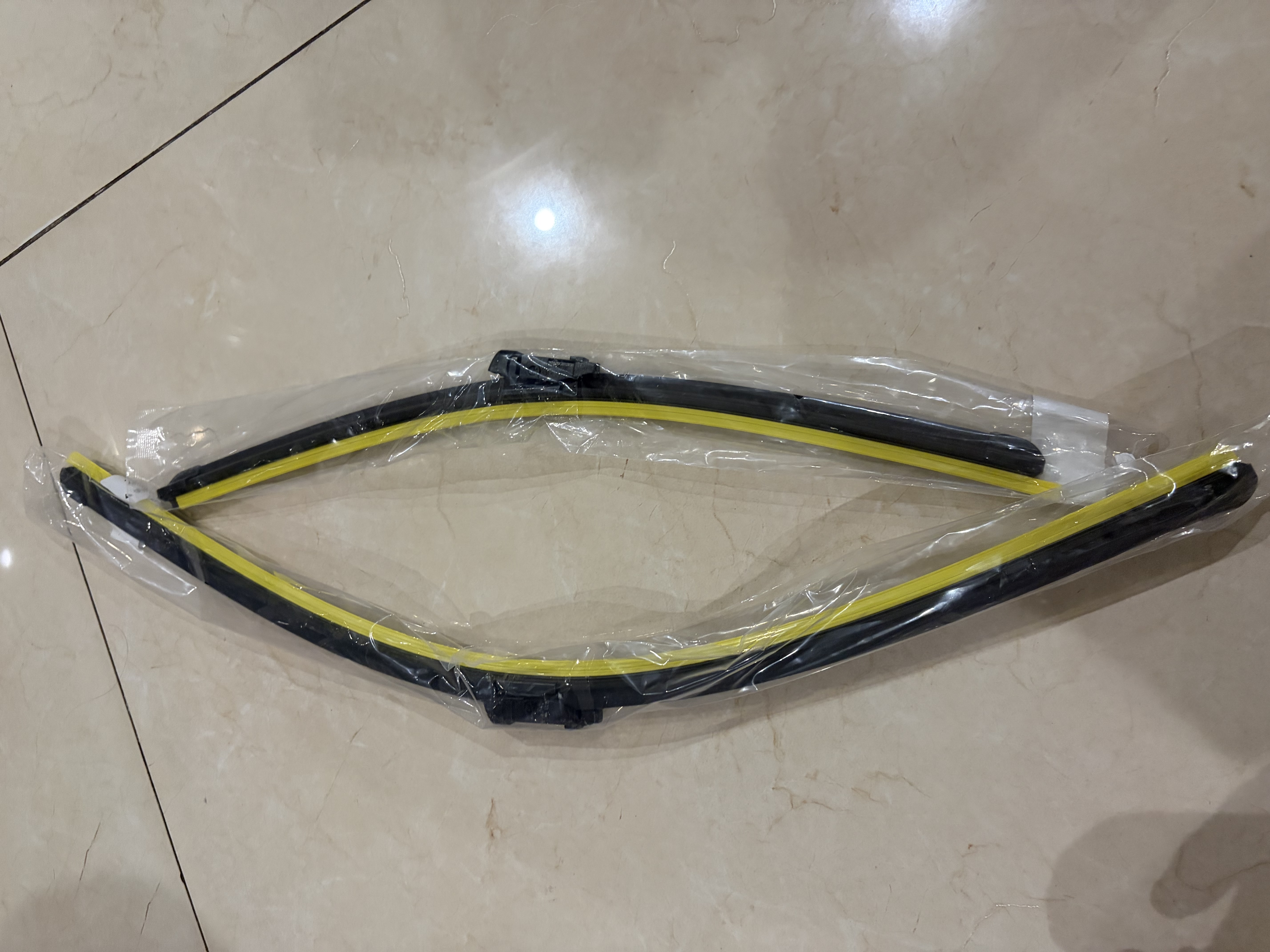 骏勒17-25款大众迈腾B8雨刮器无骨雨刷片原厂原装胶条静音26+19方块 实拍图