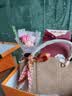 香微送妈妈生日礼物实用40母亲节婆婆50岁60长辈女士手提包包女包新款 卡其色【礼袋礼盒装+花束丝巾】 【送长辈的暖心礼物】 实拍图