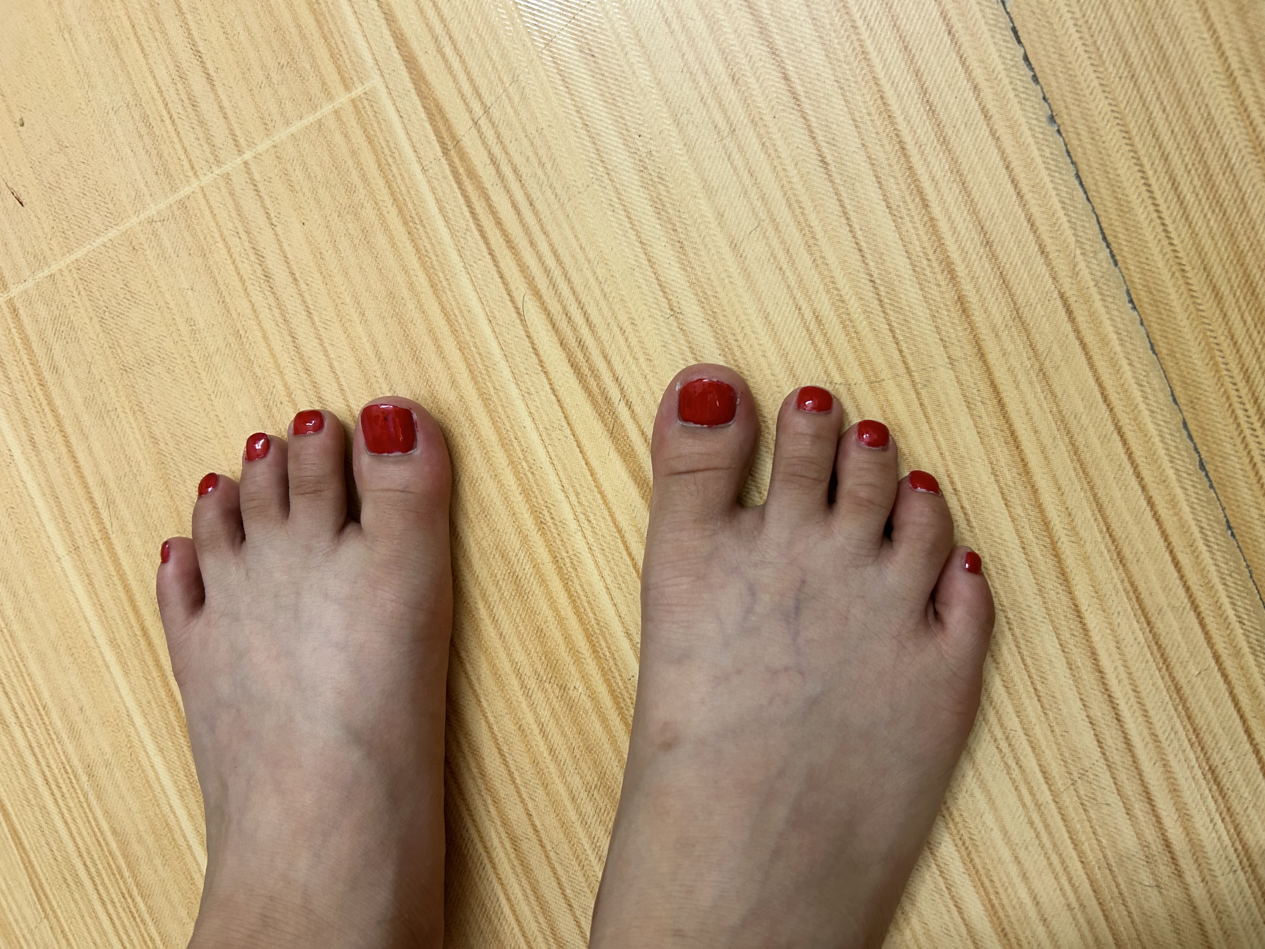 MISS NELLA儿童节礼物 专用指甲油 安全无味可撕拉 舞台彩妆小女孩生日礼物 MN07 经典草莓冰淇淋4ml 实拍图
