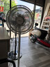 美的（Midea）【品质推荐】七叶轻音柔风电风扇/家用省电落地扇/台式电扇/广角摇头节能宿舍小型风扇 SAE35CA 实拍图