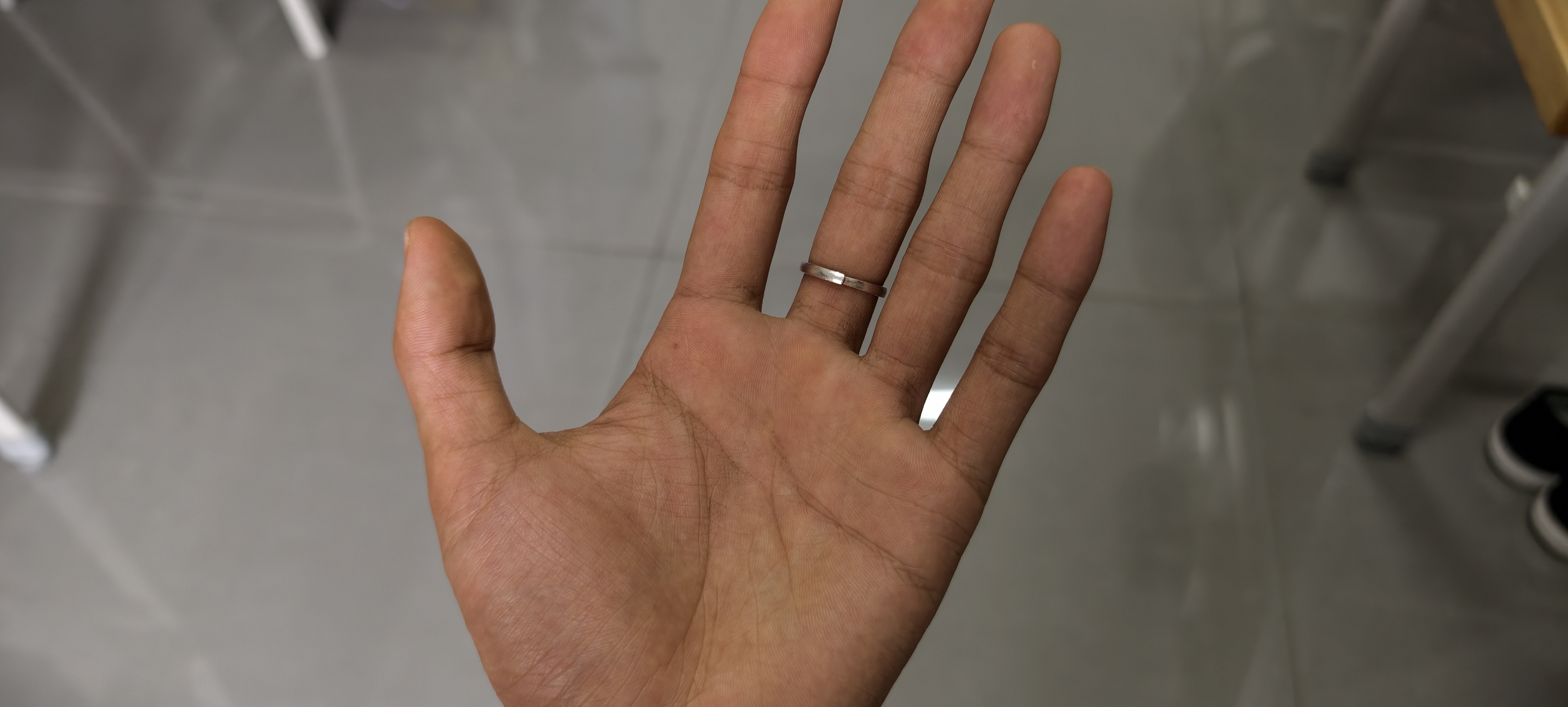 中国黄金（CHINA GOLD）足银古法素圈情侣戒指男女款一对戒七夕情人节生日礼物送女友 今/次日达*古法素圈情侣对戒【品牌礼盒】 实拍图