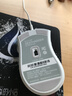 雷蛇（Razer）炼狱蝰蛇标准版有线鼠标 人体工学  电竞游戏 右手通用型 吃鸡/LOL/CS GO游戏鼠标 白色 实拍图