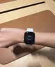 Apple/苹果 Watch S11 智能手表GPS款42毫米银色铝金属表壳雾紫色运动型表带M/L MEUU4CH/B 实拍图