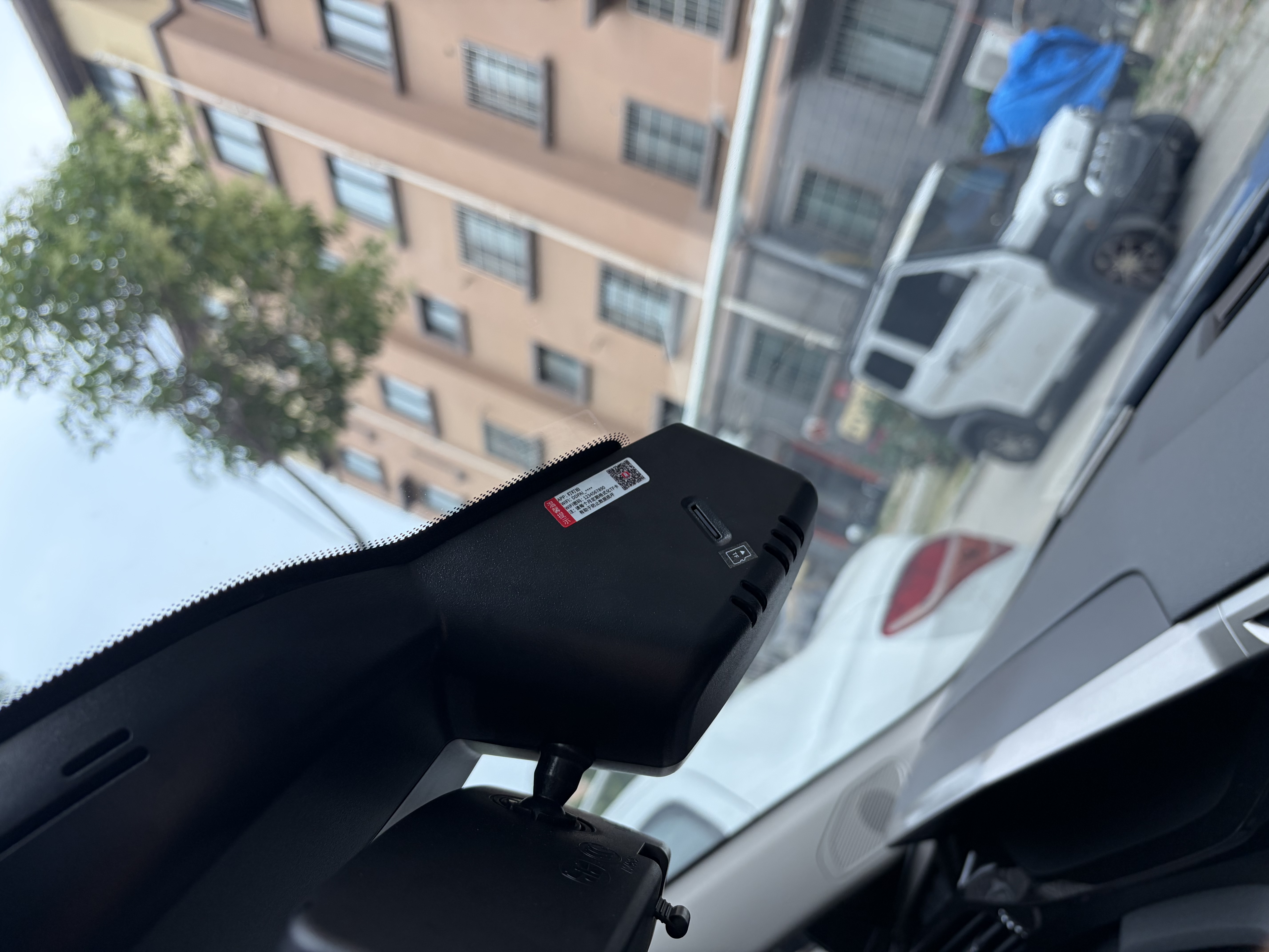 盯盯拍K3行车记录仪2K高清专车专用原车原貌无损安装免走线隐藏 64G卡 实拍图