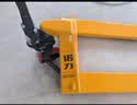 诺力（NOBLELIFT） 手动地牛 DF2.5吨液压托盘搬运叉车 外宽550叉长1150mm尼龙轮 实拍图