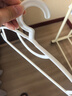 百易特衣架宽肩家用挂衣服加粗加大防滑不起包防肩角宿舍晾衣无痕 奶油白【宽肩无痕防滑】 25只 实拍图