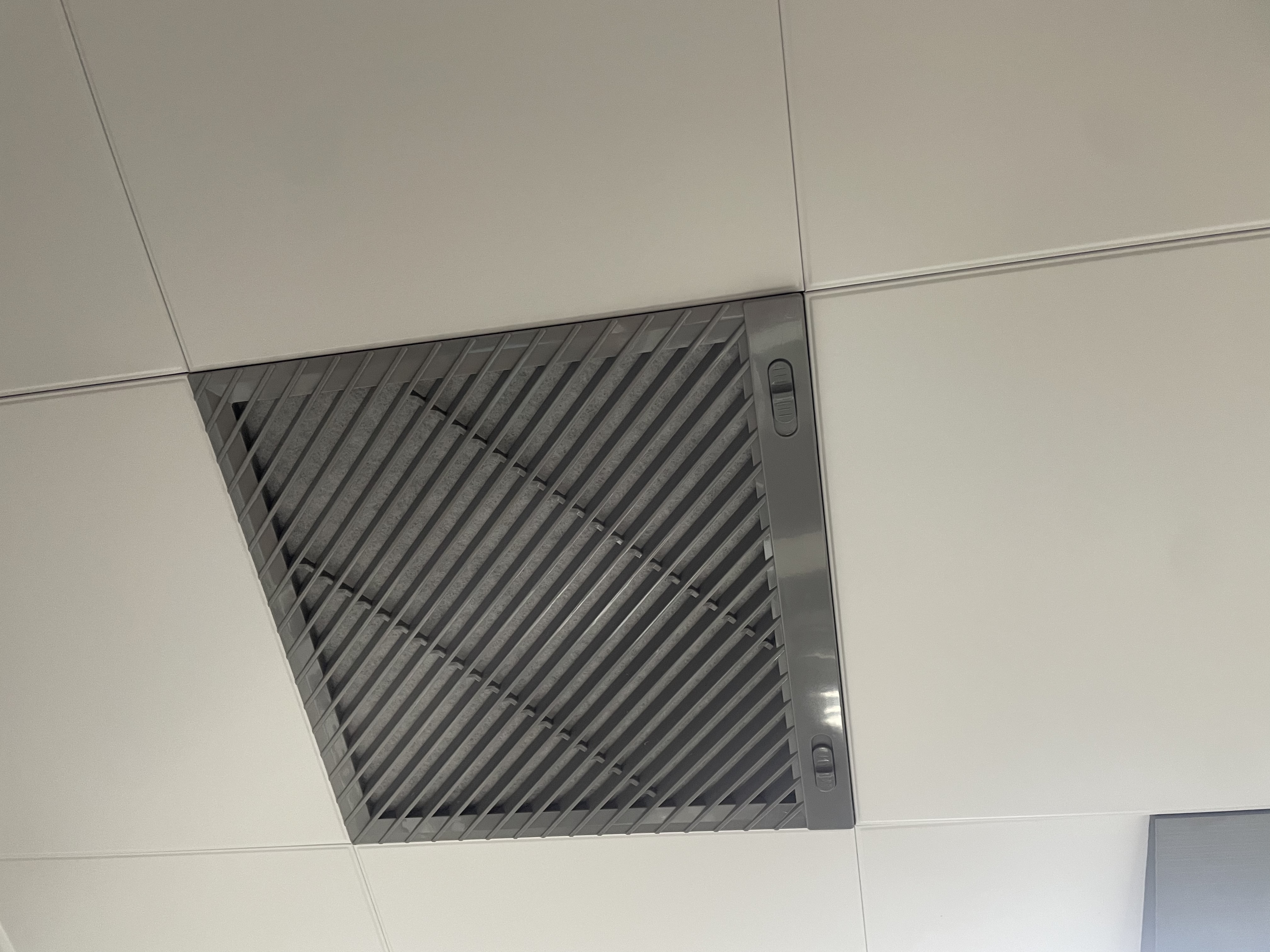 美的厨房空调专用机 嵌入式大1.5匹单冷一级能效双排铜管防油烟CKF-35FW/BN1Y-FG100钛钢灰 实拍图