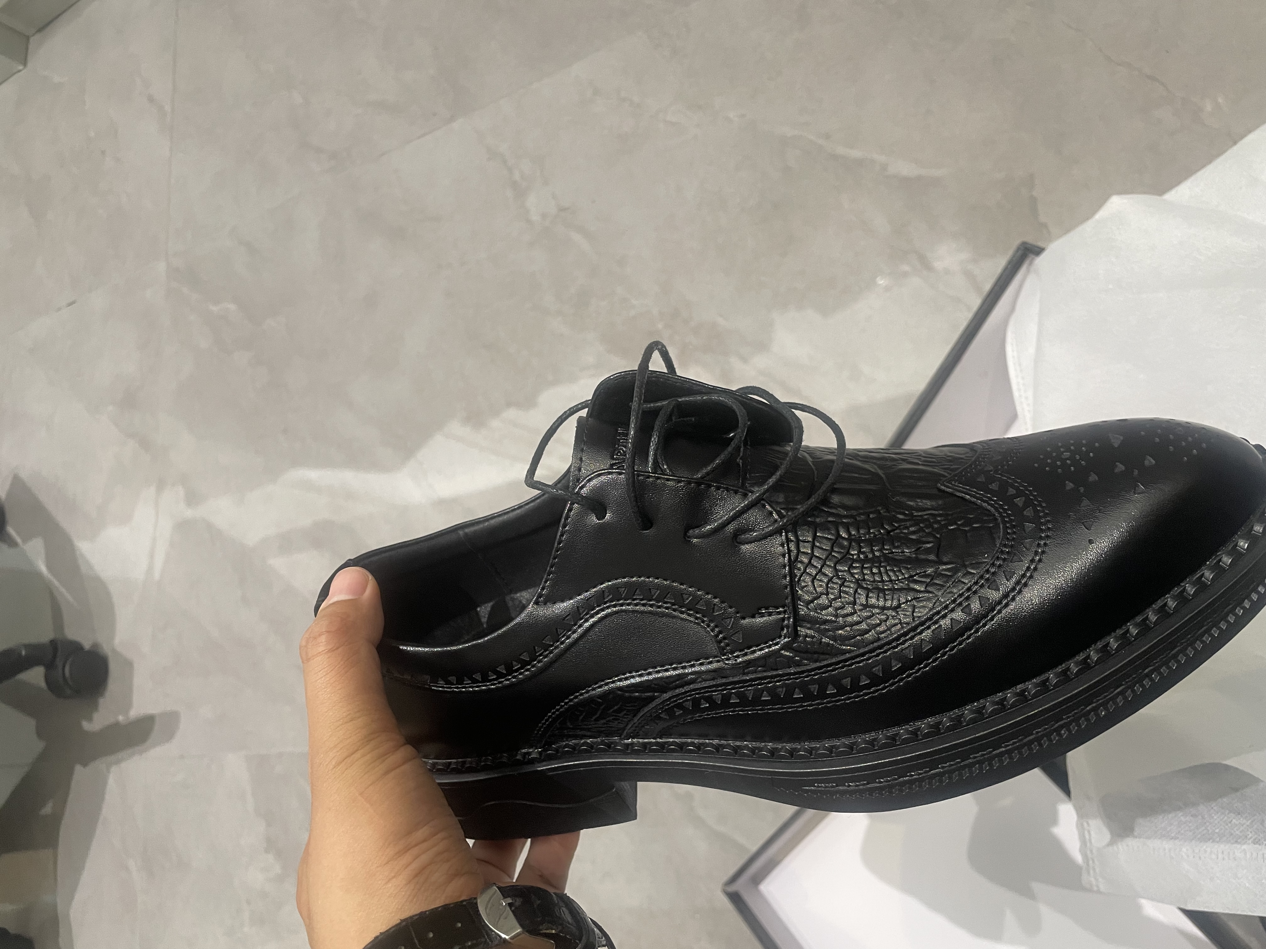 卡帝乐鳄鱼（CARTELO）皮鞋男士真皮正装西装高端商务英伦布洛克男鞋夏季透气2026新款 实拍图