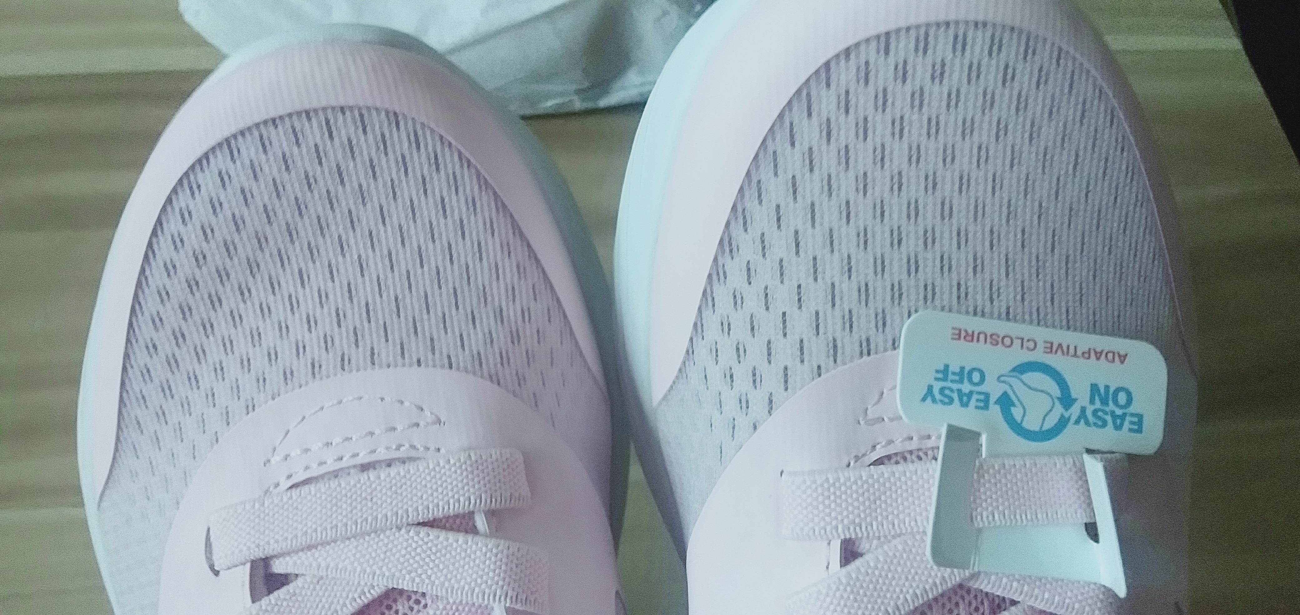 Skechers斯凯奇童鞋运动鞋男女儿童鞋魔术贴儿童鞋中大童跑步鞋405315L 【透气款】女童-浅粉色/LTPK 35 (偏大,建议选小一码) 实拍图