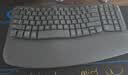 罗技（Logitech）ERGO K860 无线蓝牙键盘 多操作系统键盘 人体工学分体式键盘 多设备匹配办公键盘 K860黑色 110键 实拍图