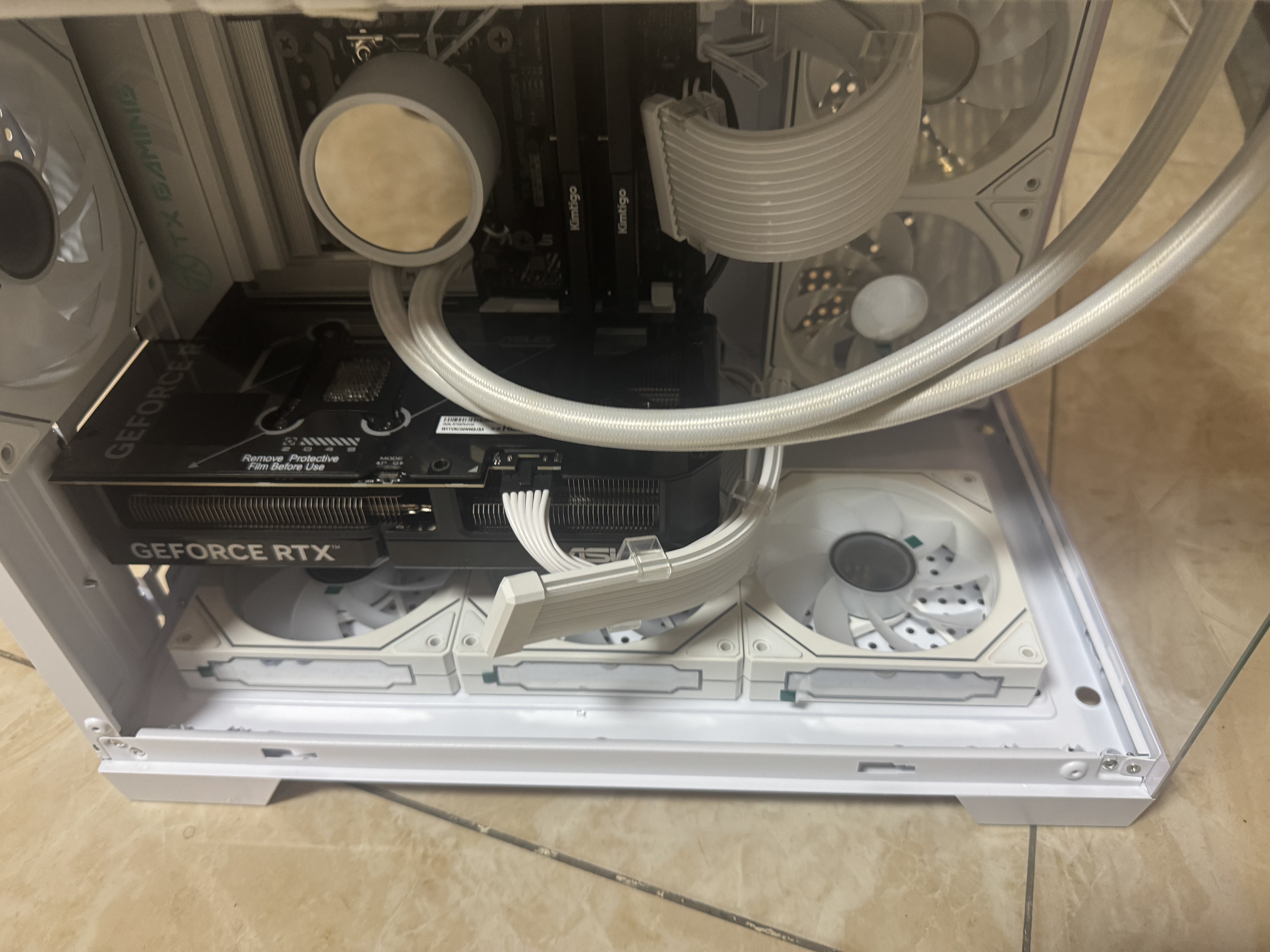 华硕全家桶RTX 5060 Ti/5060主机14600KF组装电脑主机迷你电竞游戏265KF全套台式机DIY整机白色海景房 32G+2T 270K+华硕RTX 5070配置九 实拍图