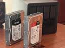 希捷（SEAGATE）NAS硬盘 4TB 256MB 机械硬盘 CMR垂直 静音低耗 数据恢复服务 3.5英寸 希捷酷狼 ST4000VN006 实拍图