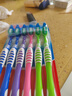 高露洁（Colgate）超洁净中毛牙刷套装 6支装×3 可清洁舌苔 深入清洁 实拍图