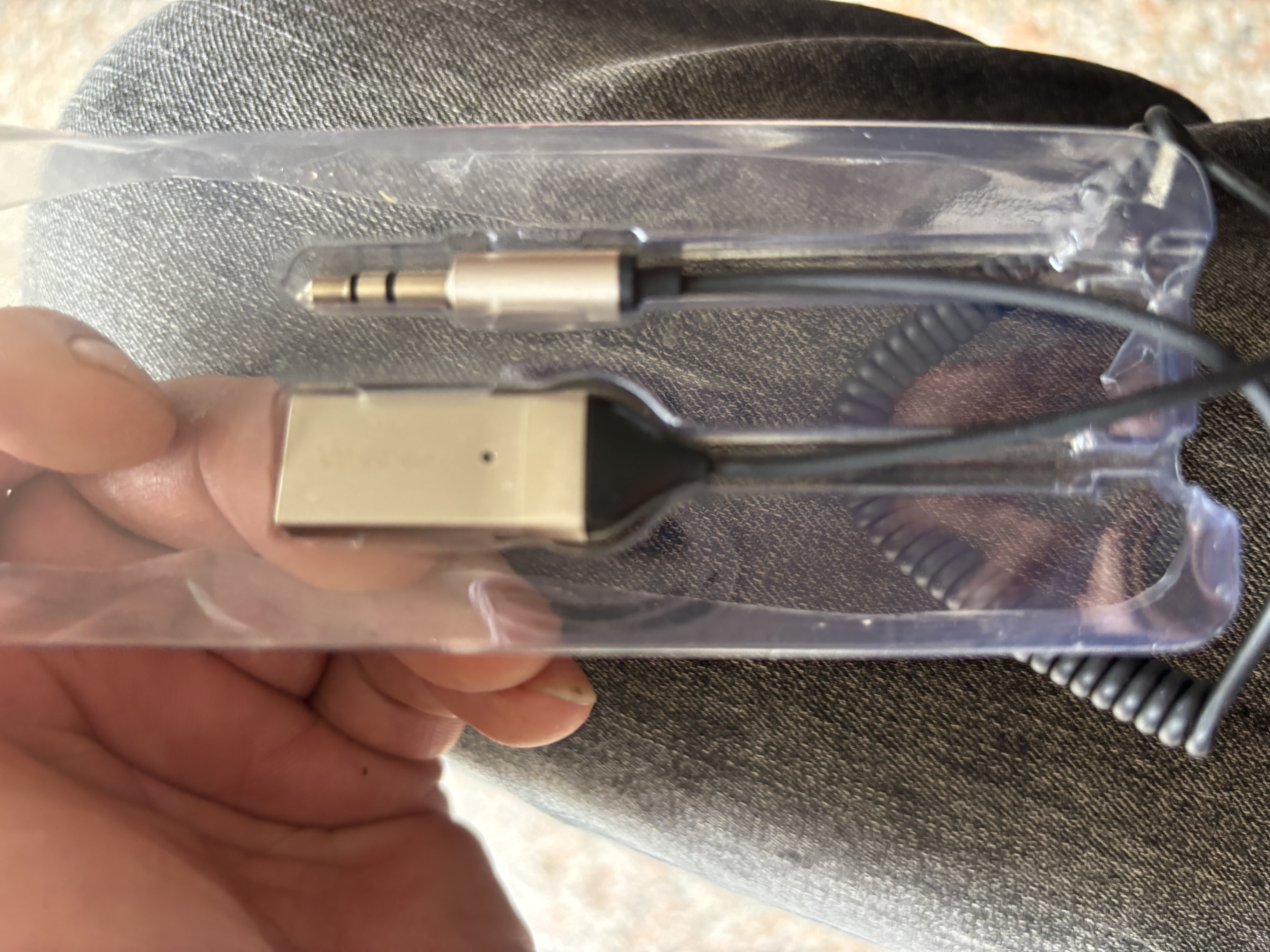万级AUX车载蓝牙适配器5.4版USB蓝牙接收器3.5mm音频线音响转蓝牙音响适用手机/通话/听歌/导航3-55515 实拍图