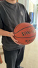 斯伯丁（SPALDING）篮球7号成人比赛TF-500星街战室内外通用吸湿PU七号篮球  76-797Y 实拍图