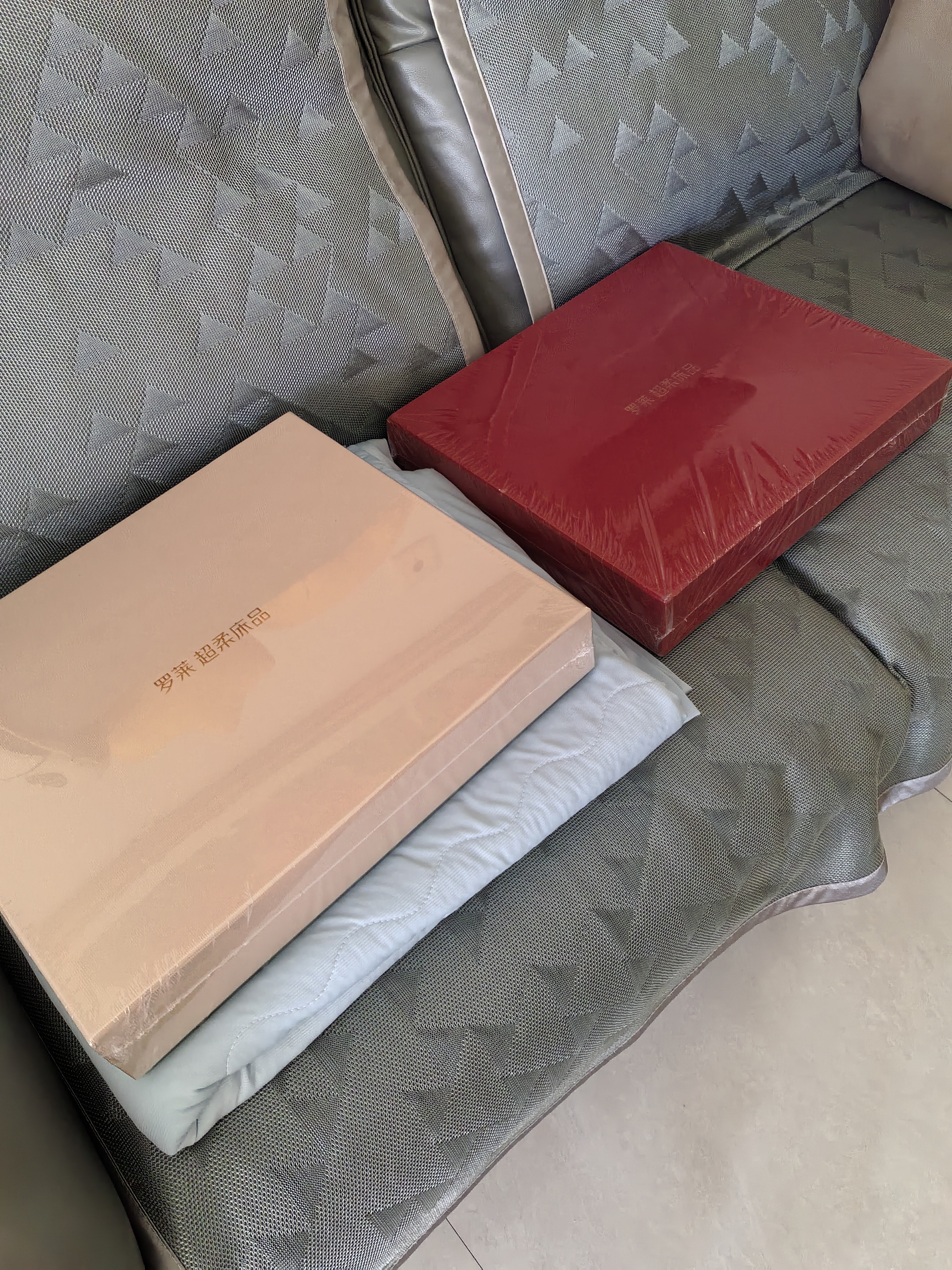 罗莱家纺 结婚四件套红色纯棉 100支贡缎长绒棉刺绣床单被套 1.8米床 实拍图