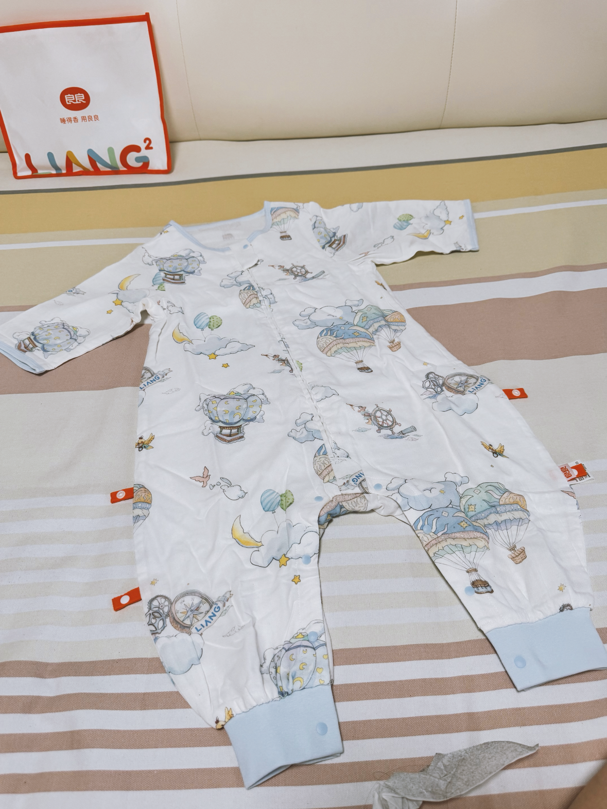 良良（liangliang）婴儿睡袋儿童夏季薄款竹棉纱布分腿宝宝护肚子防踢被四季通用 奇幻之旅-低敏·竹棉纱【前4后2 室温25-30℃】 L（建议参考身高80-95CM） 实拍图