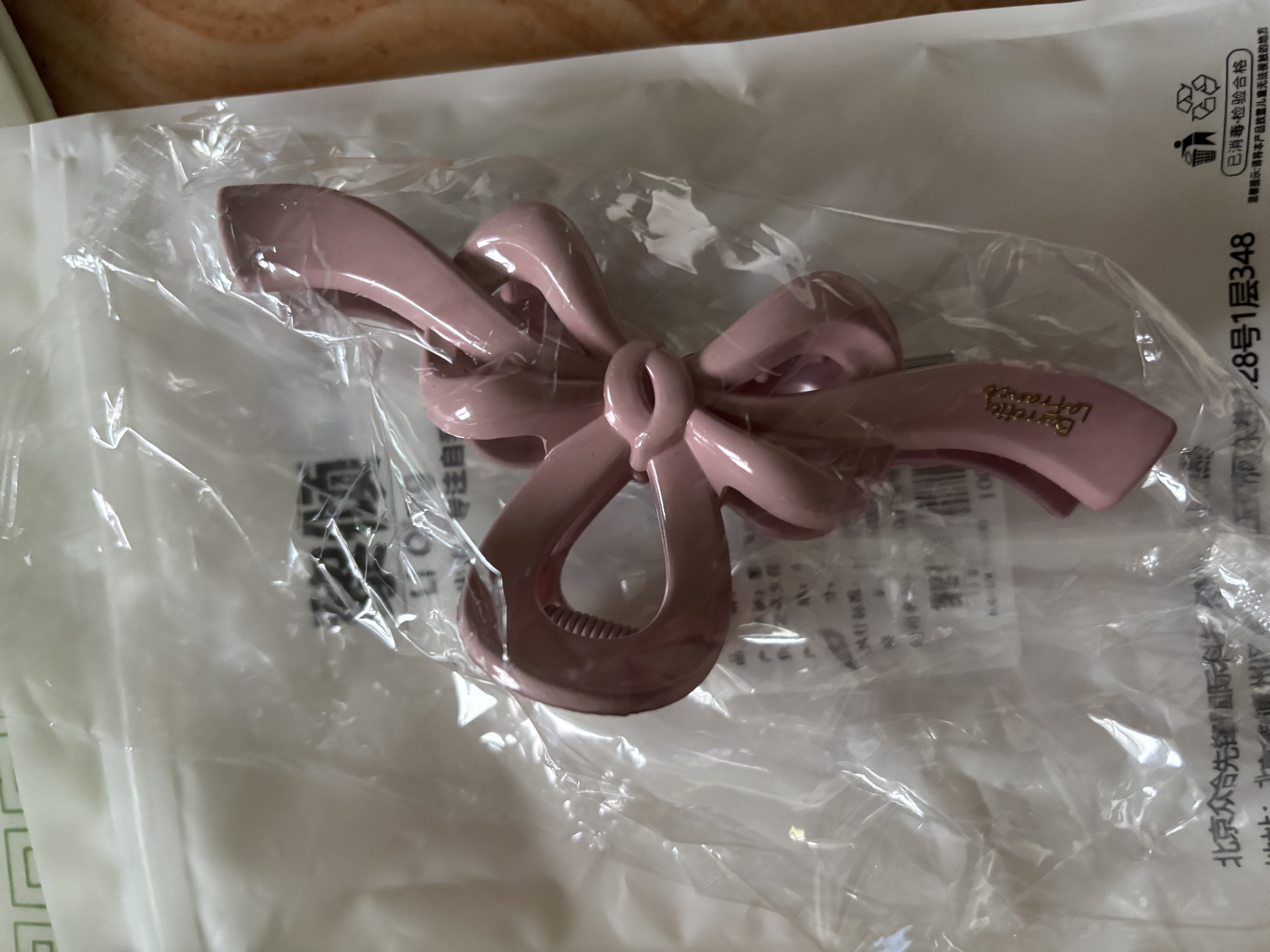 黎倾简约粉色蝴蝶结大号抓夹鲨鱼夹发夹女盘发后脑勺头饰一字夹夹子 实拍图