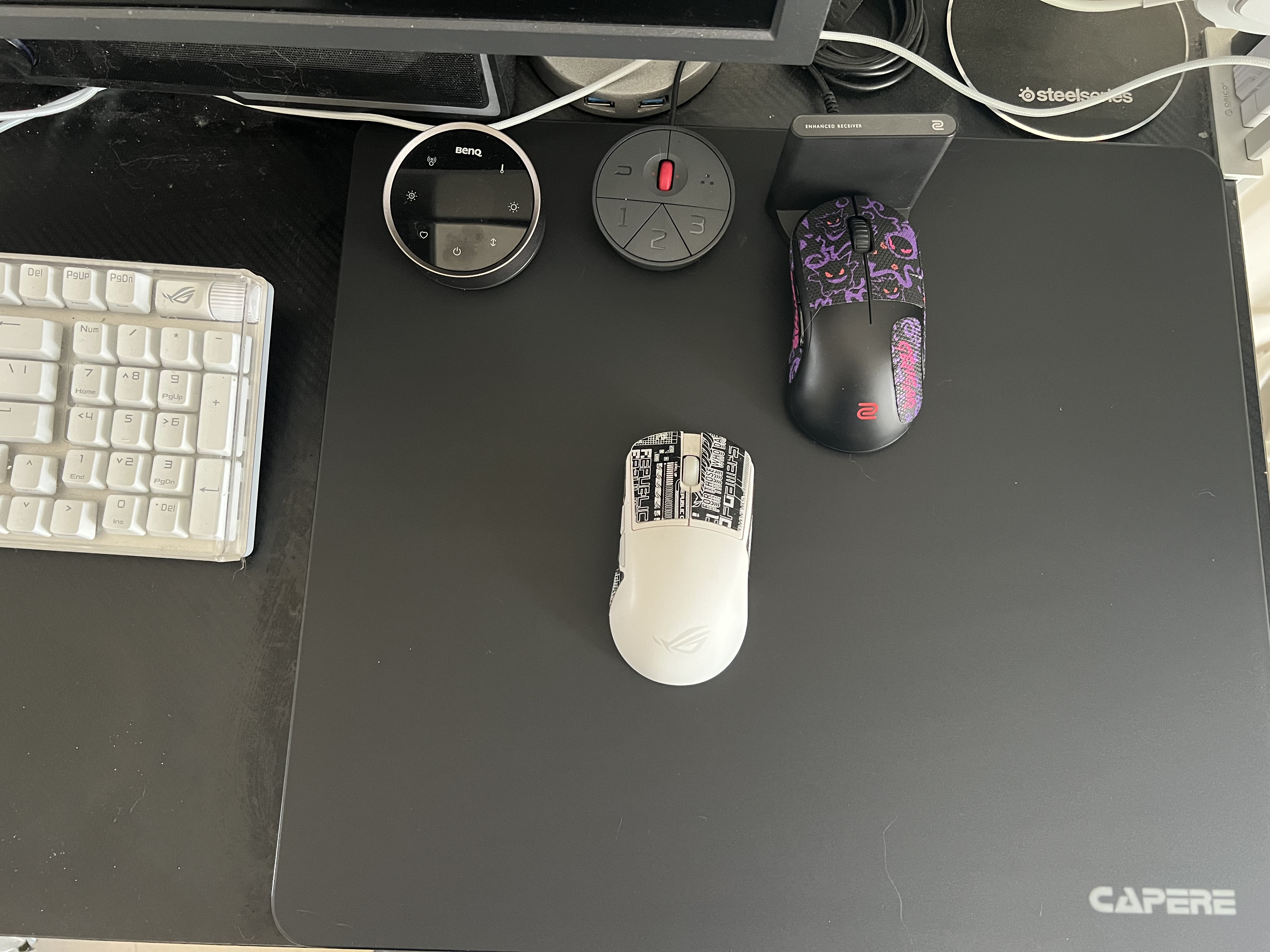 CAPERE(铠雷)防水全钢化微蚀刻玻璃鼠标垫游戏垫防滑PU底电竞 星弦【中等型】玻璃垫/星耀黑450x400mm 实拍图
