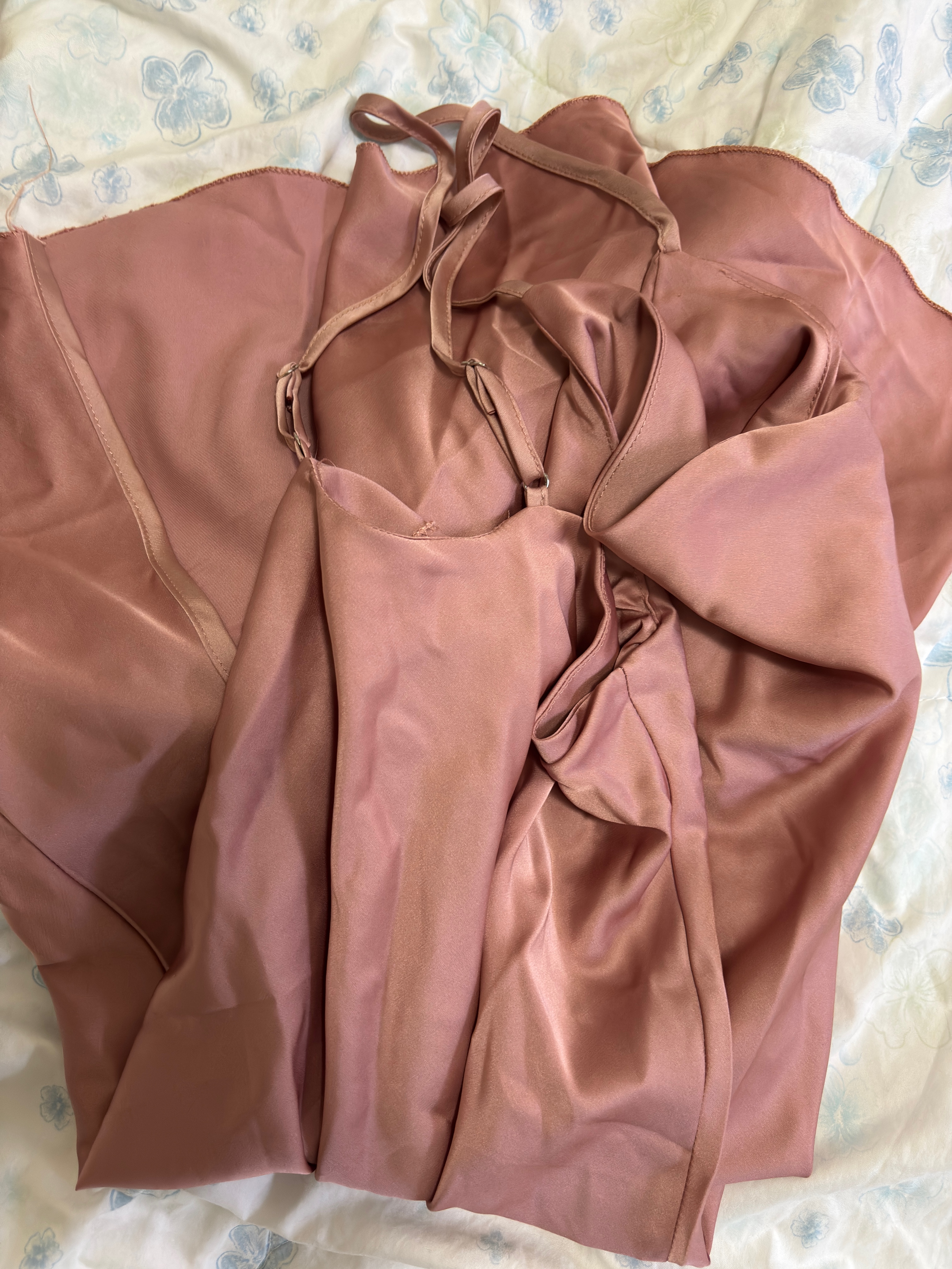 古今（GUJIN）荡领性感冰丝吊带睡裙睡衣女夏家居服轻薄露背丝滑仿真丝连衣裙L 实拍图